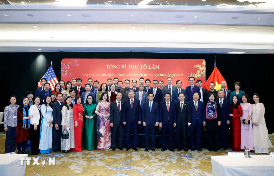 Tổng Bí thư Tô Lâm gặp gỡ bà con cộng đồng và các cơ quan đại diện Việt Nam tại Mỹ - Ảnh 9.
