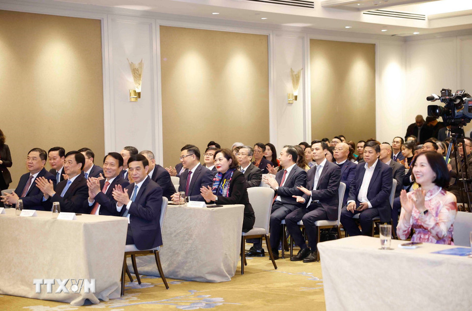 Tổng Bí thư Tô Lâm gặp gỡ bà con cộng đồng và các cơ quan đại diện Việt Nam tại Mỹ - Ảnh 7.