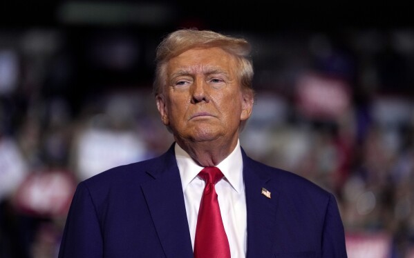 Tổng thống Mỹ Donald Trump ra tối hậu thư "tối đa" cho Iran