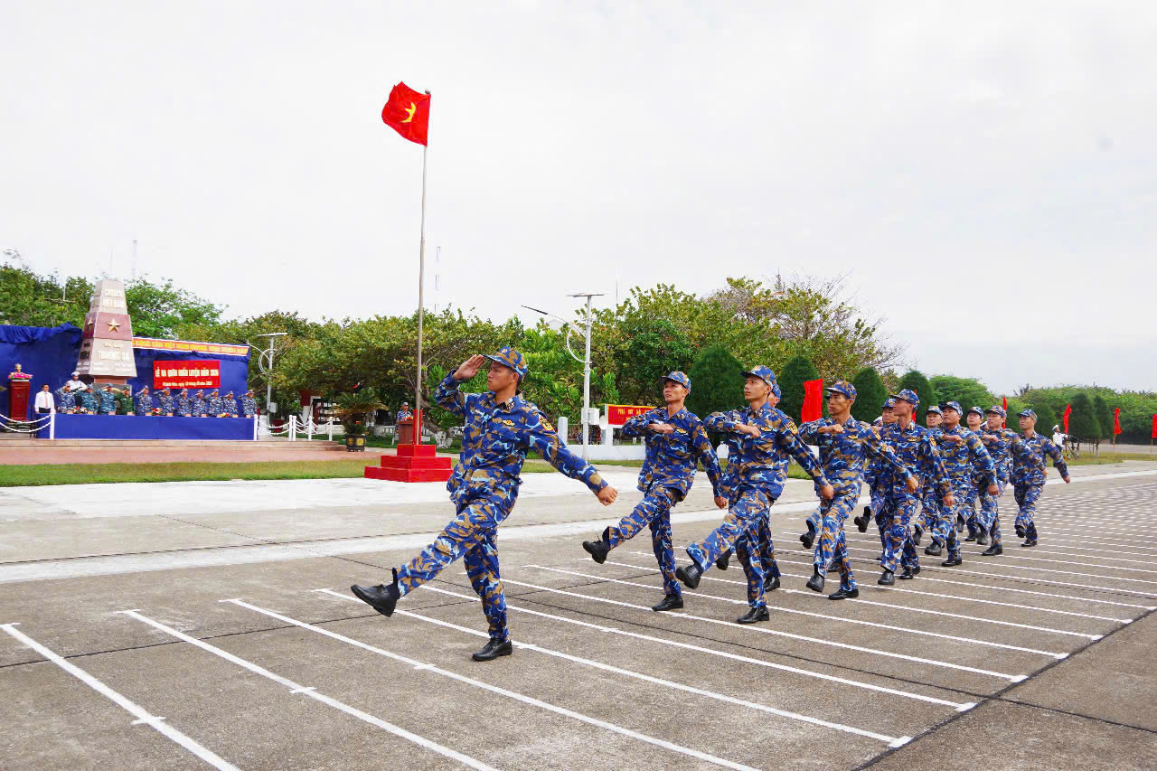 S&ocirc;i nổi ra qu&acirc;n huấn luyện năm 2026 ở Trường Sa - Ảnh 3.