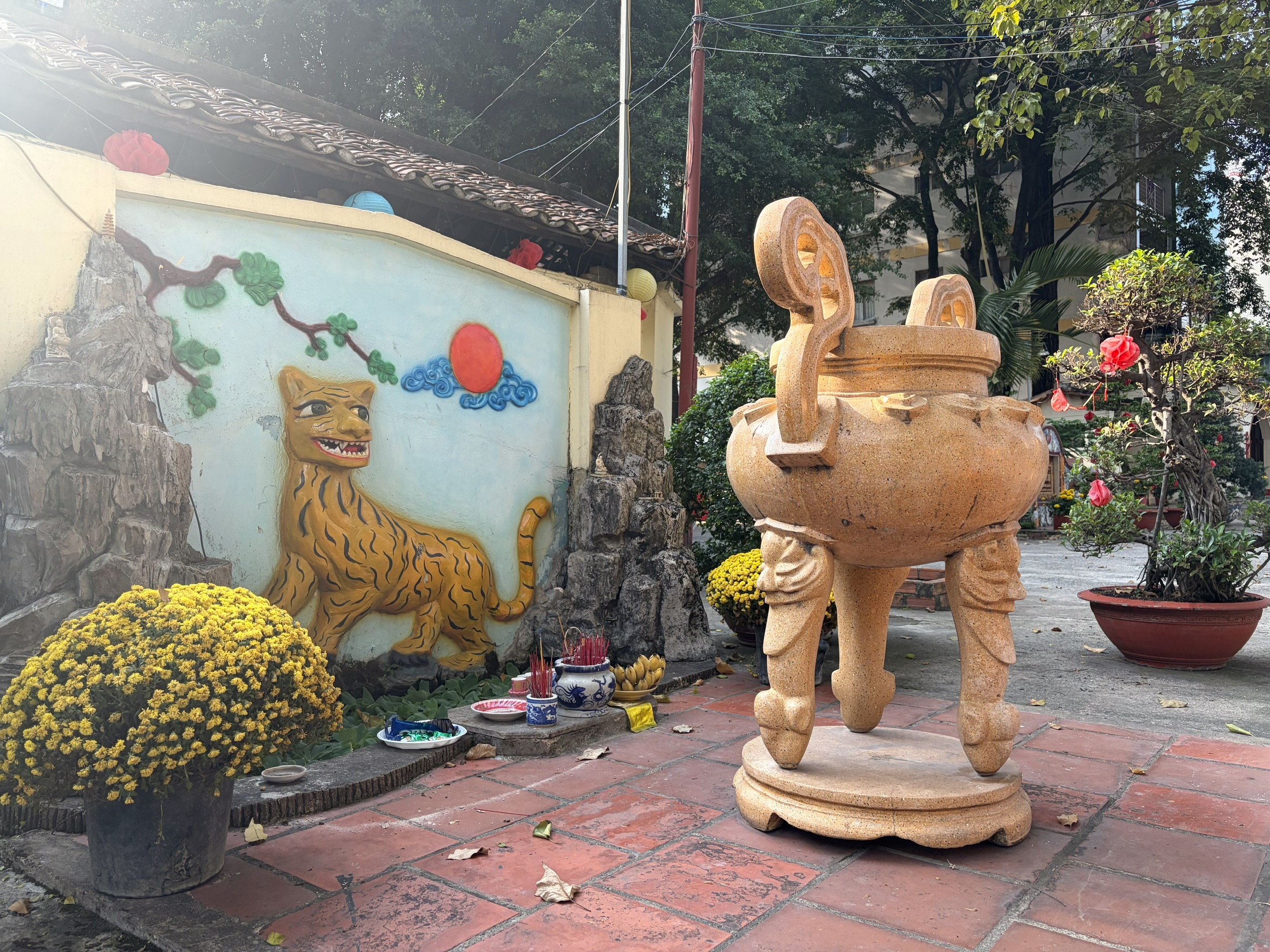 Khám phá đình Thông Tây Hội hơn 300 năm tuổi - Ảnh 18.