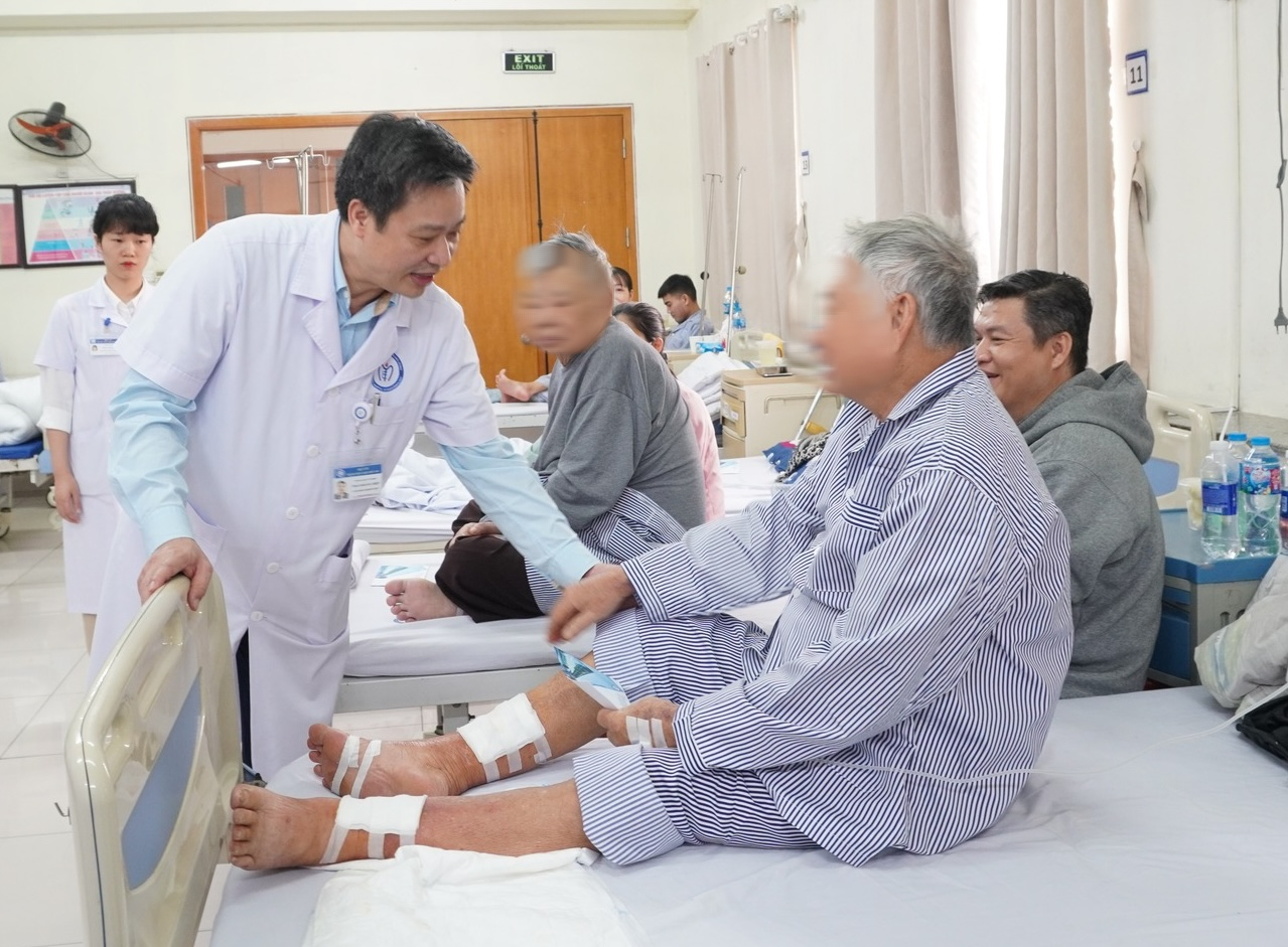 5 bệnh dễ mắc sau Tết - Ảnh 4.