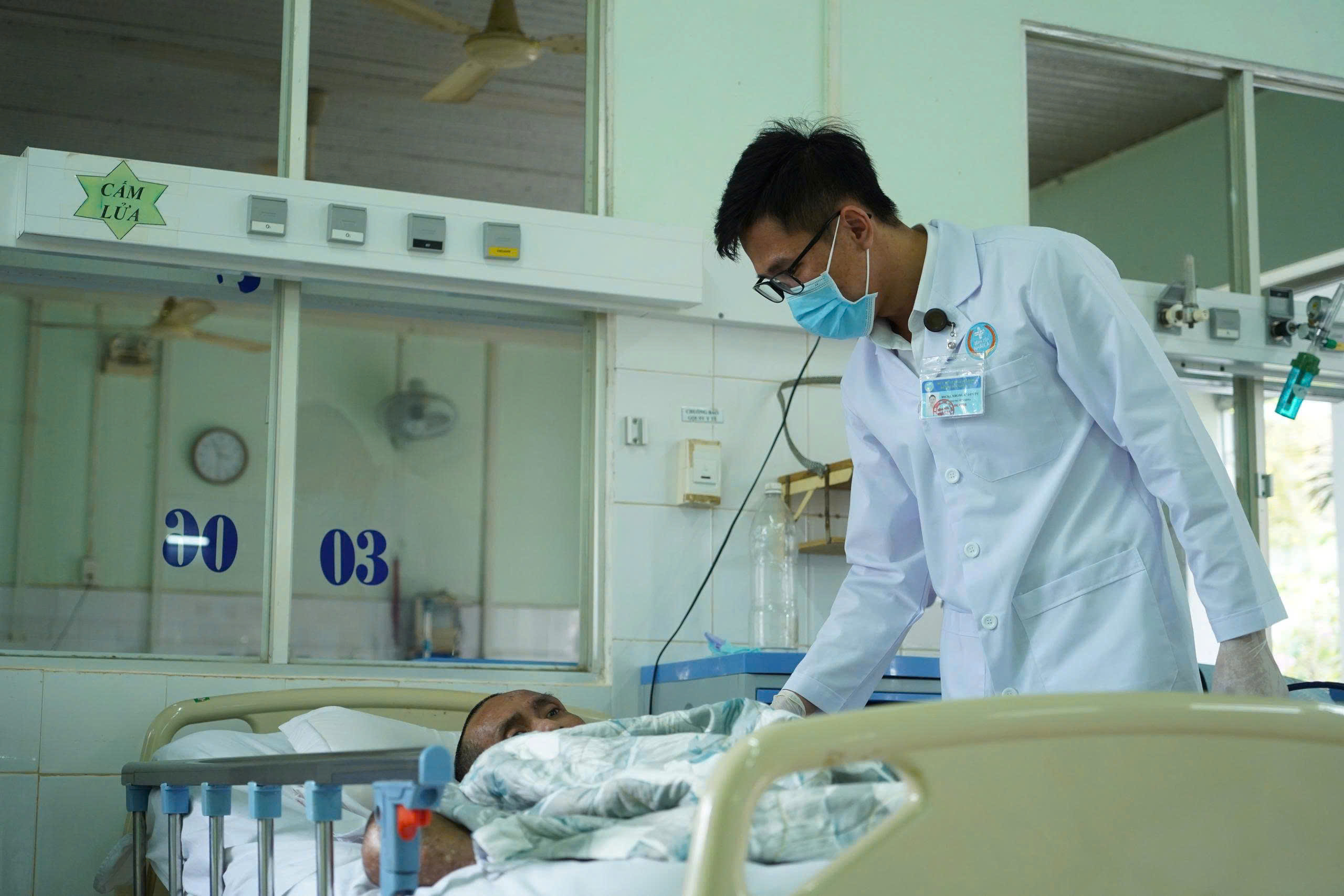 Chọn nơi khó để gieo mầm hy vọng - Ảnh 1.