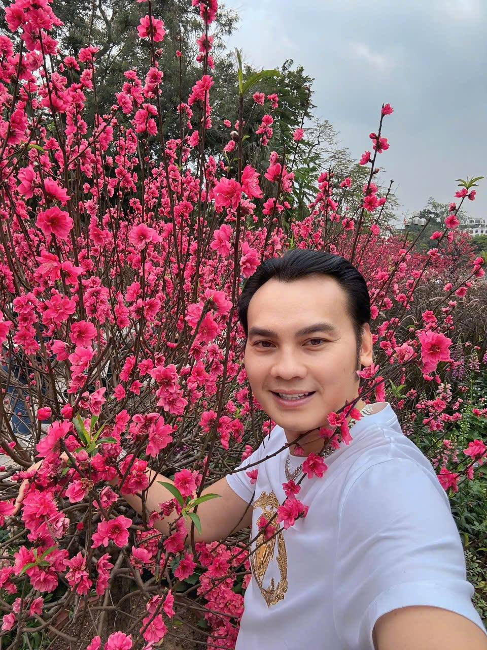 B&Agrave;I XU&Acirc;N ONLINE 22-2 (M&Ugrave;NG 6). TỰA: Nghệ sĩ du xu&acirc;n: Mang ước mơ cống hiến v&agrave;o đời sống s&acirc;n khấu - Ảnh 6.