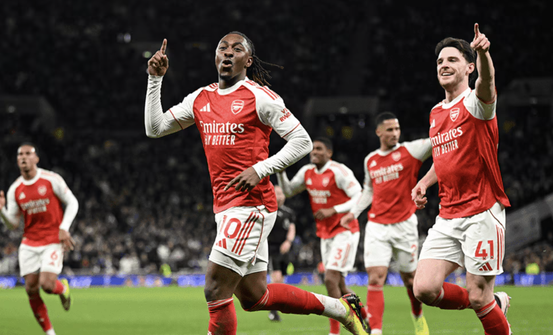 Arsenal thắng nghiền ép Tottenham, Eze rực sáng derby Bắc London - Ảnh 1.