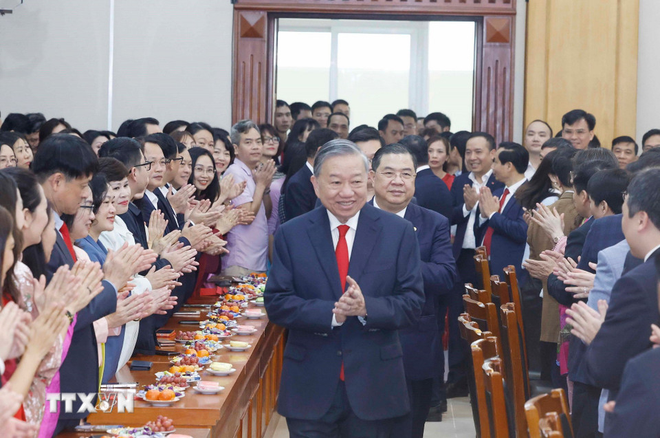 Tổng B&iacute; thư T&ocirc; L&acirc;m: Bắt tay ngay v&agrave;o c&ocirc;ng việc, bảo đảm sự li&ecirc;n tục, th&ocirc;ng suốt - Ảnh 1.
