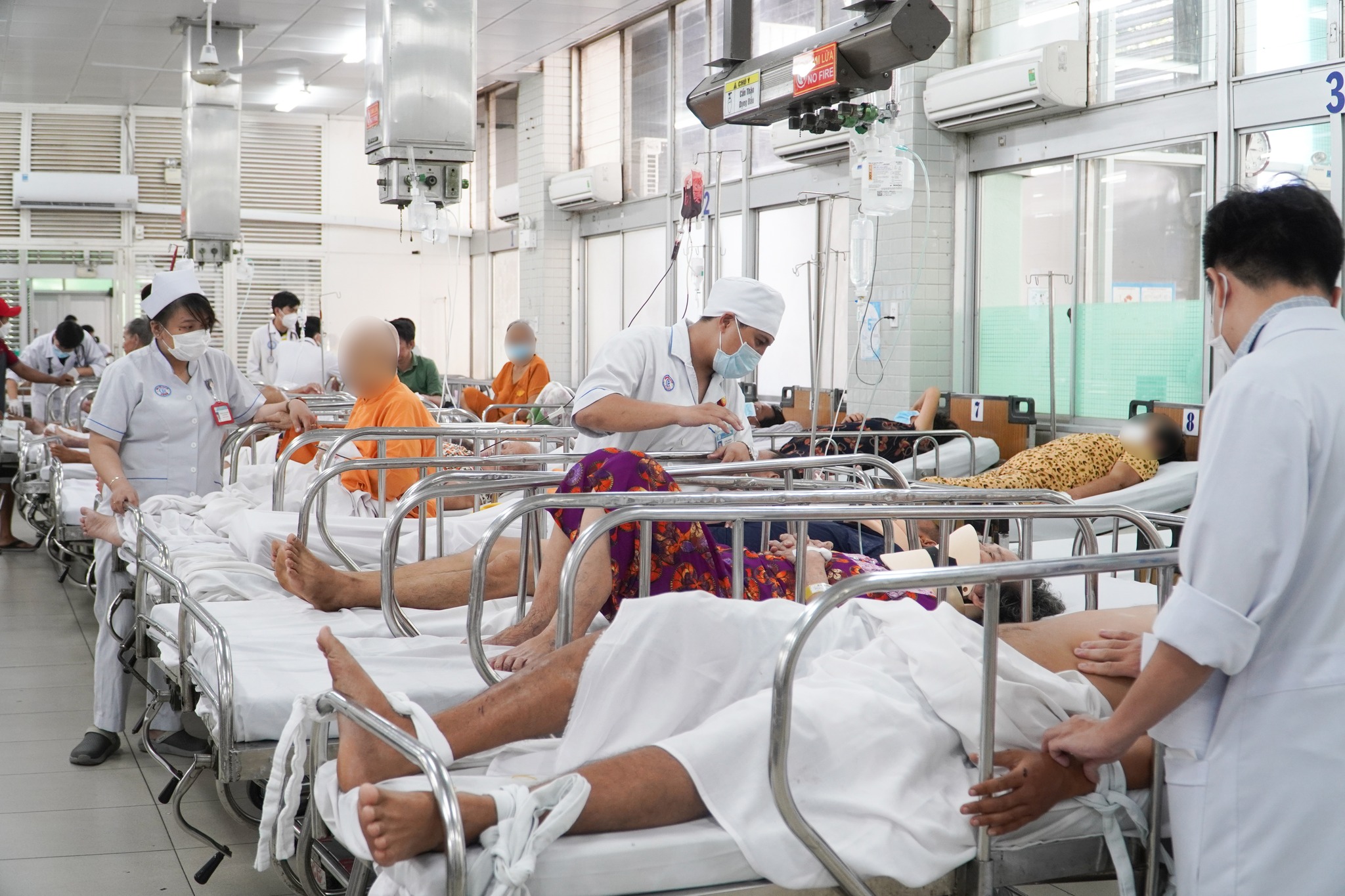 Những con số biết n&oacute;i sau kỳ nghỉ Tết B&iacute;nh Ngọ tại Bệnh viện Chợ Rẫy - Ảnh 1.