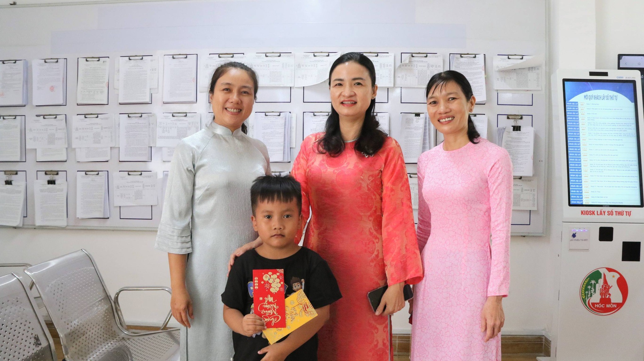 Ng&agrave;y l&agrave;m việc - Ảnh 6.
