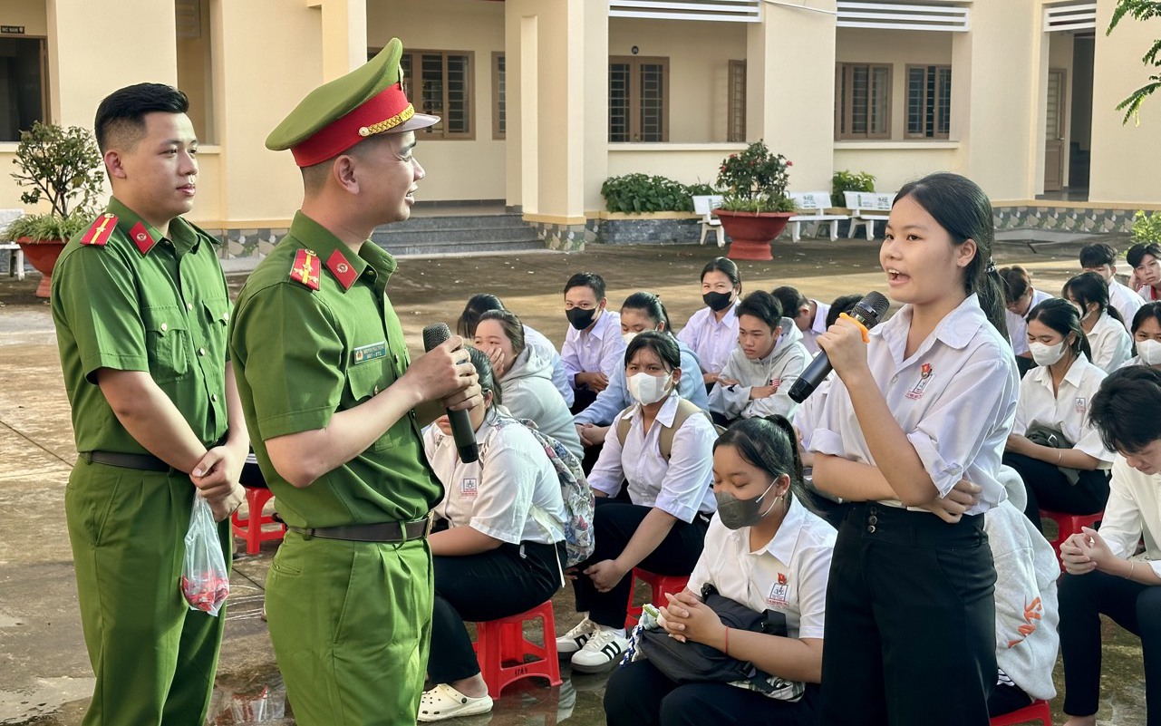 Cuộc thi “Tết Xanh”: GIỮ MÙA XUÂN BÌNH YÊN