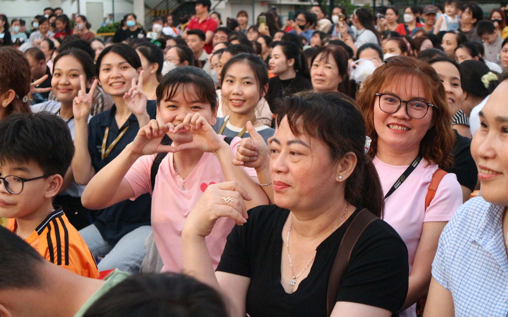 Sau mức thưởng 4 tháng lương, doanh nghiệp lì xì đầu năm thế nào?
