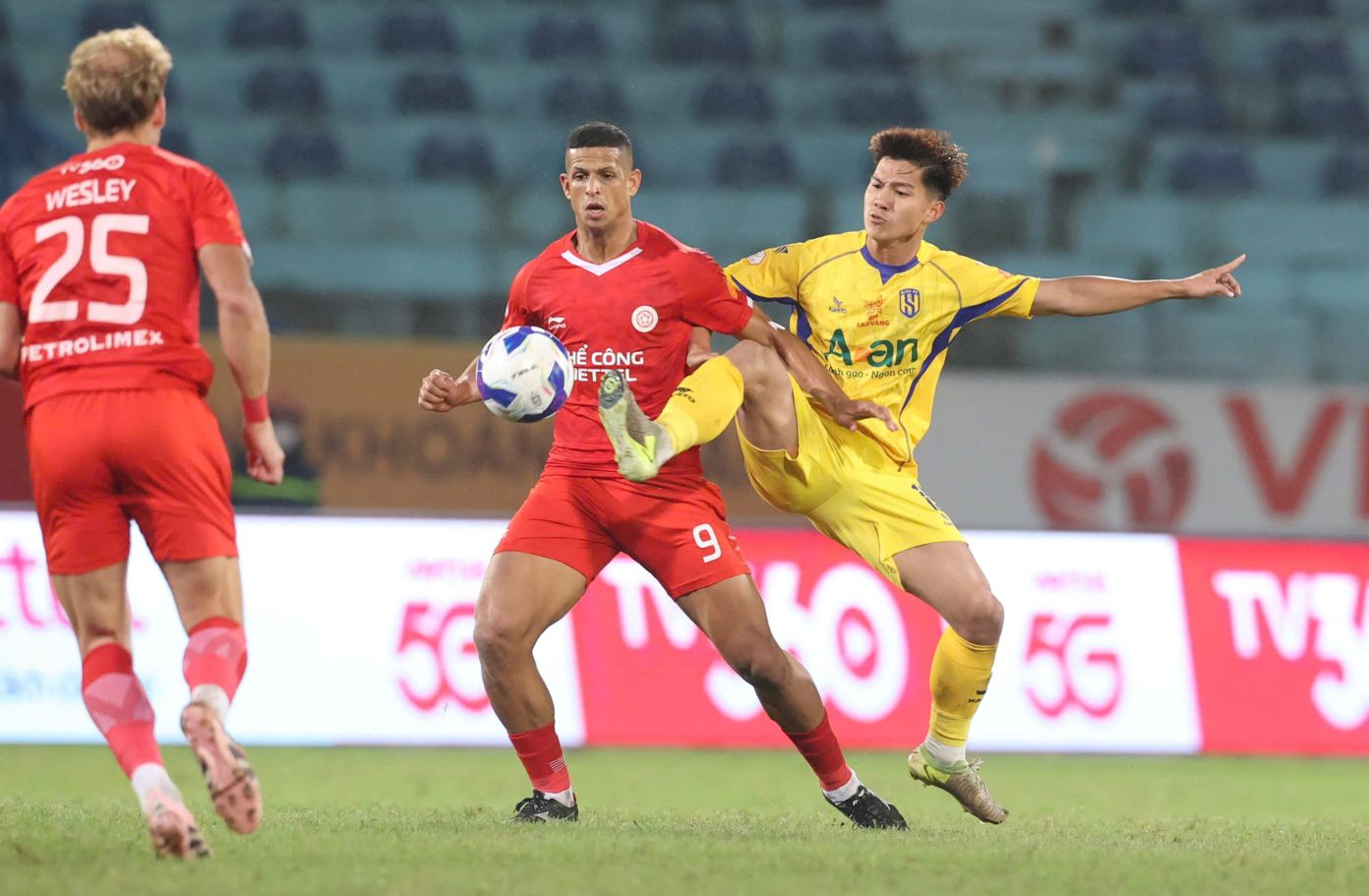 V-League 2025-2026: Thử thách ứng viên vô địch - Ảnh 3.