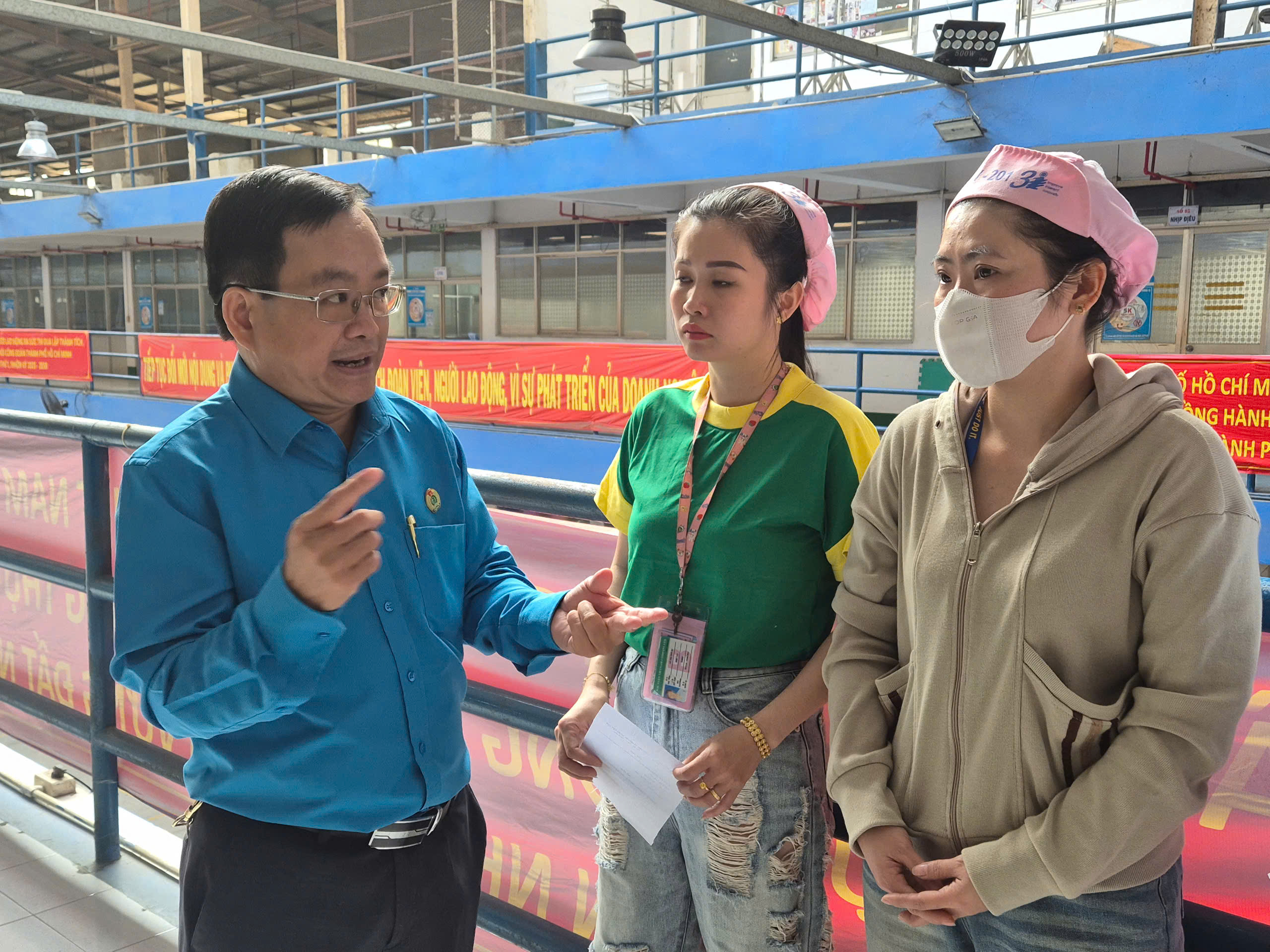 Ứng xử phù hợp khi bị điều chuyển công việc - Ảnh 1.