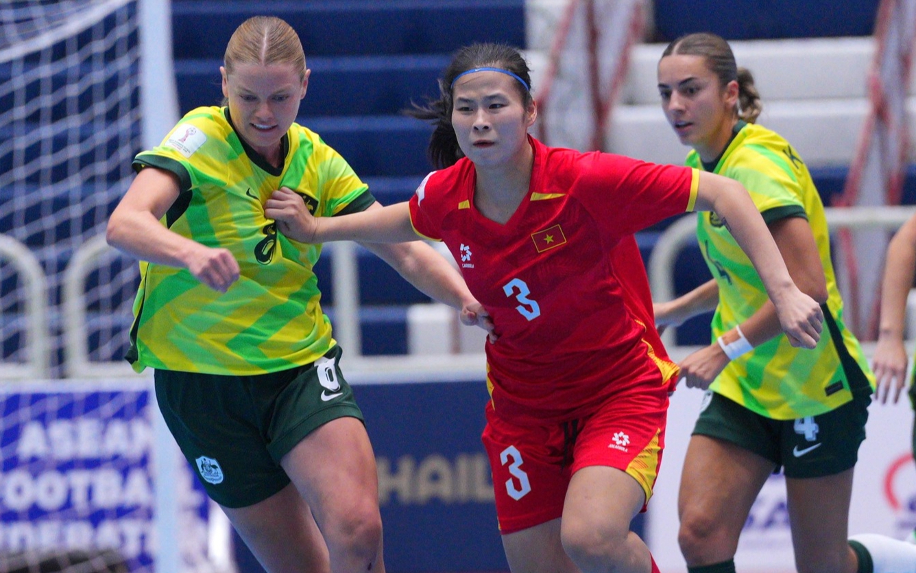 Tuyển futsal nữ Việt Nam ra quân không thuận lợi