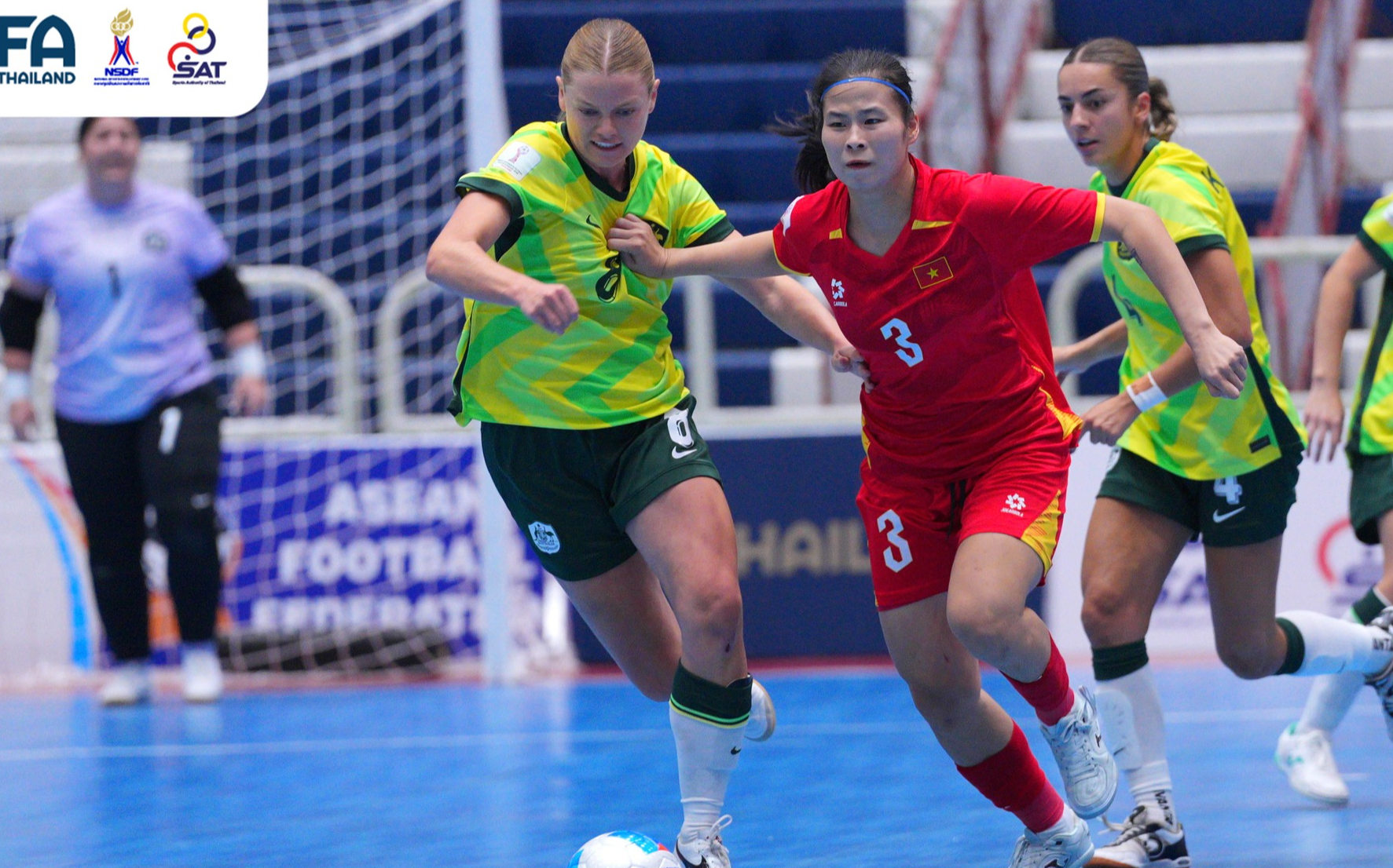 Tuyển futsal nữ Việt Nam ra qu&acirc;n kh&ocirc;ng thuận lợi - Ảnh 1.