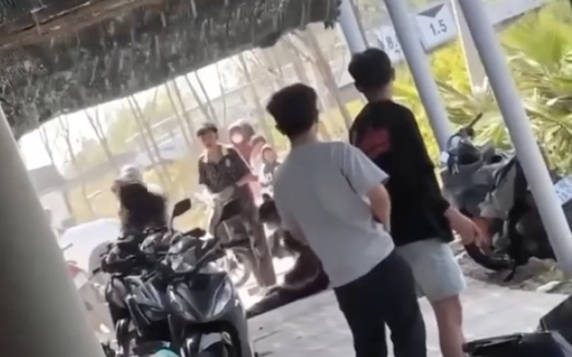 Vụ bé gái bị ném đá trúng đầu ở Cà Mau: Có thể xử lý 2 tội