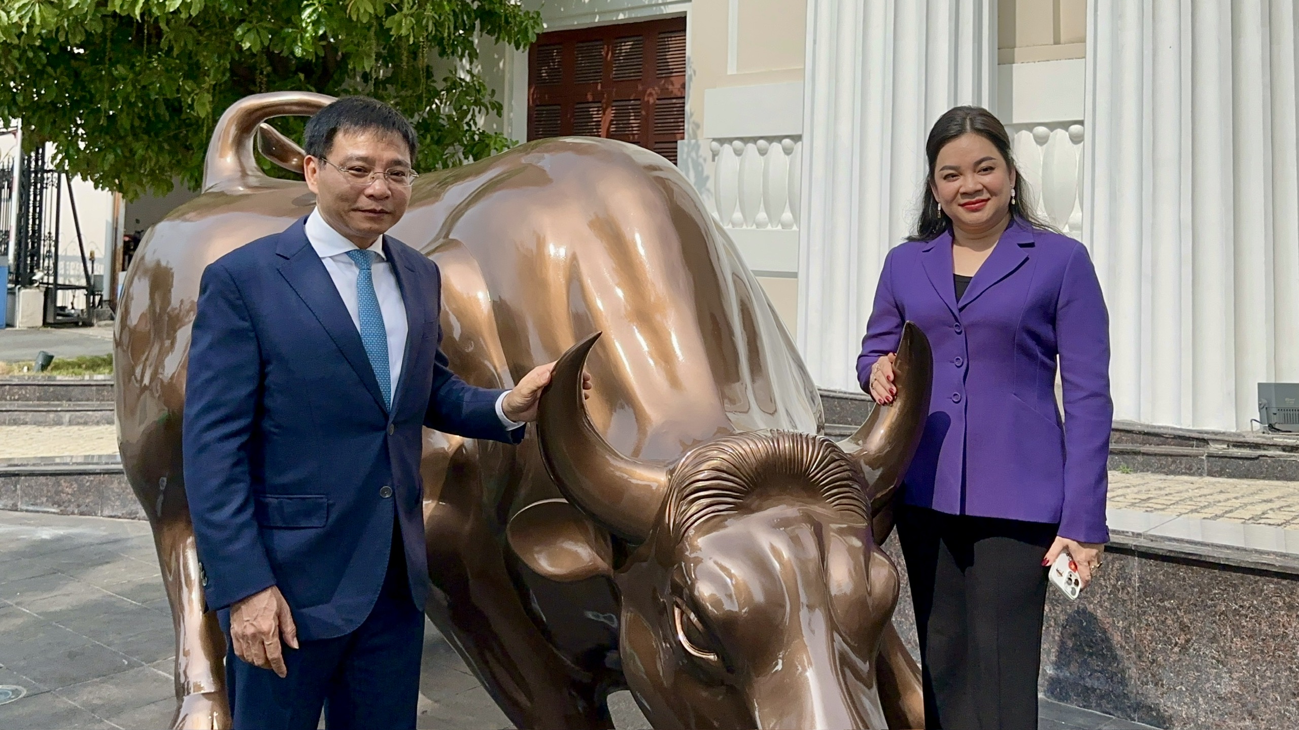 Tỉ phú Nguyễn Thị Phương Thảo và lễ khai xuân chứng khoán 2026 tại HoSE - Ảnh 4.