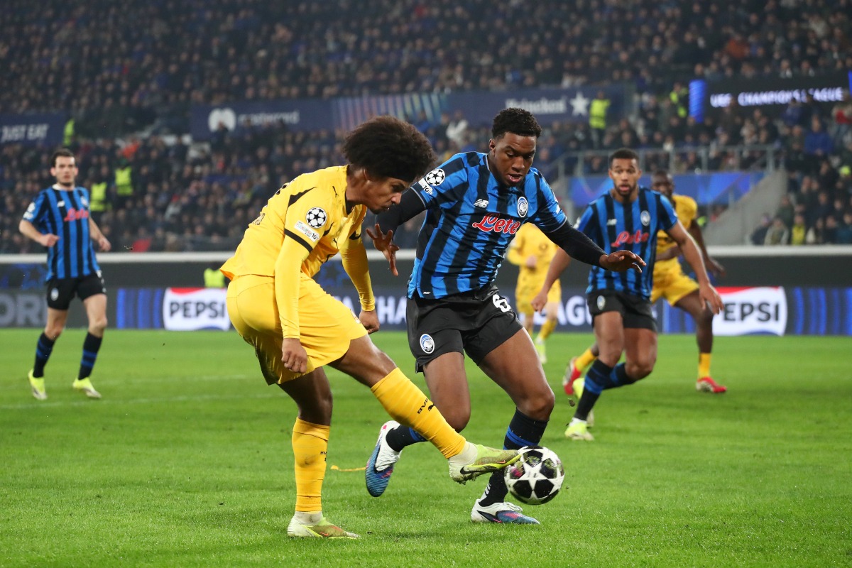 Atalanta ngược d&ograve;ng loại Dortmund trong hỗn loạn ở Champions League - Ảnh 2.