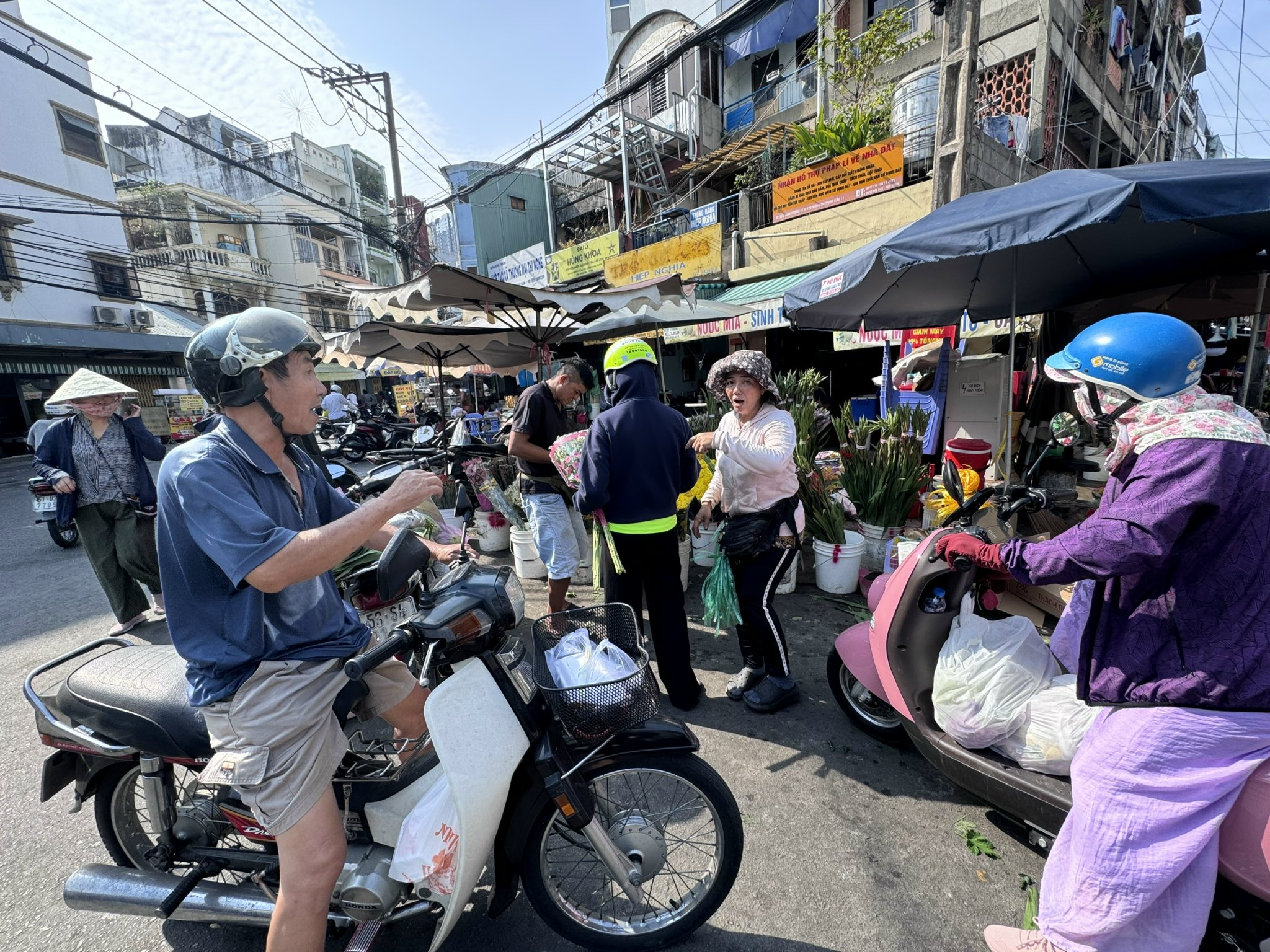 Mặt h&agrave;ng c&uacute;ng Thần T&agrave;i tăng gi&aacute; gấp đ&ocirc;i dịp v&iacute;a Thần T&agrave;i 2026 - Ảnh 5.