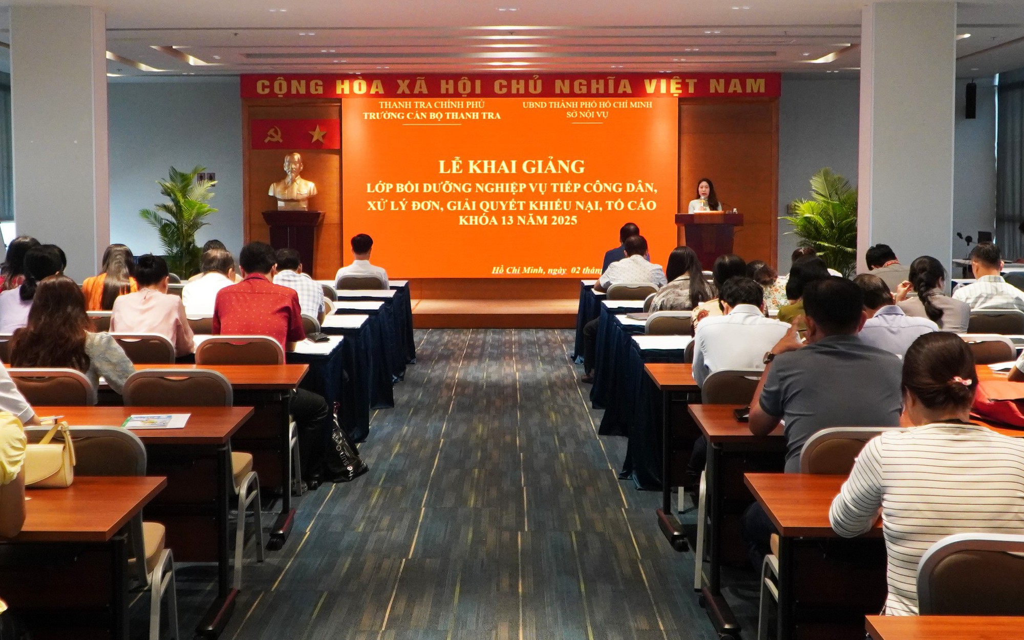 TPHCM: Cán bộ được cử đi học nhưng không đạt kết quả phải bồi hoàn kinh phí