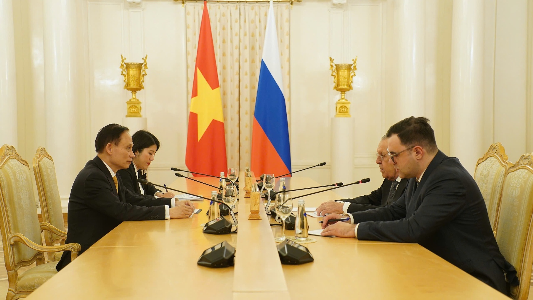 Đặc phái viên của Tổng Bí thư Tô Lâm hội kiến Tổng thống V. Putin - Ảnh 4.