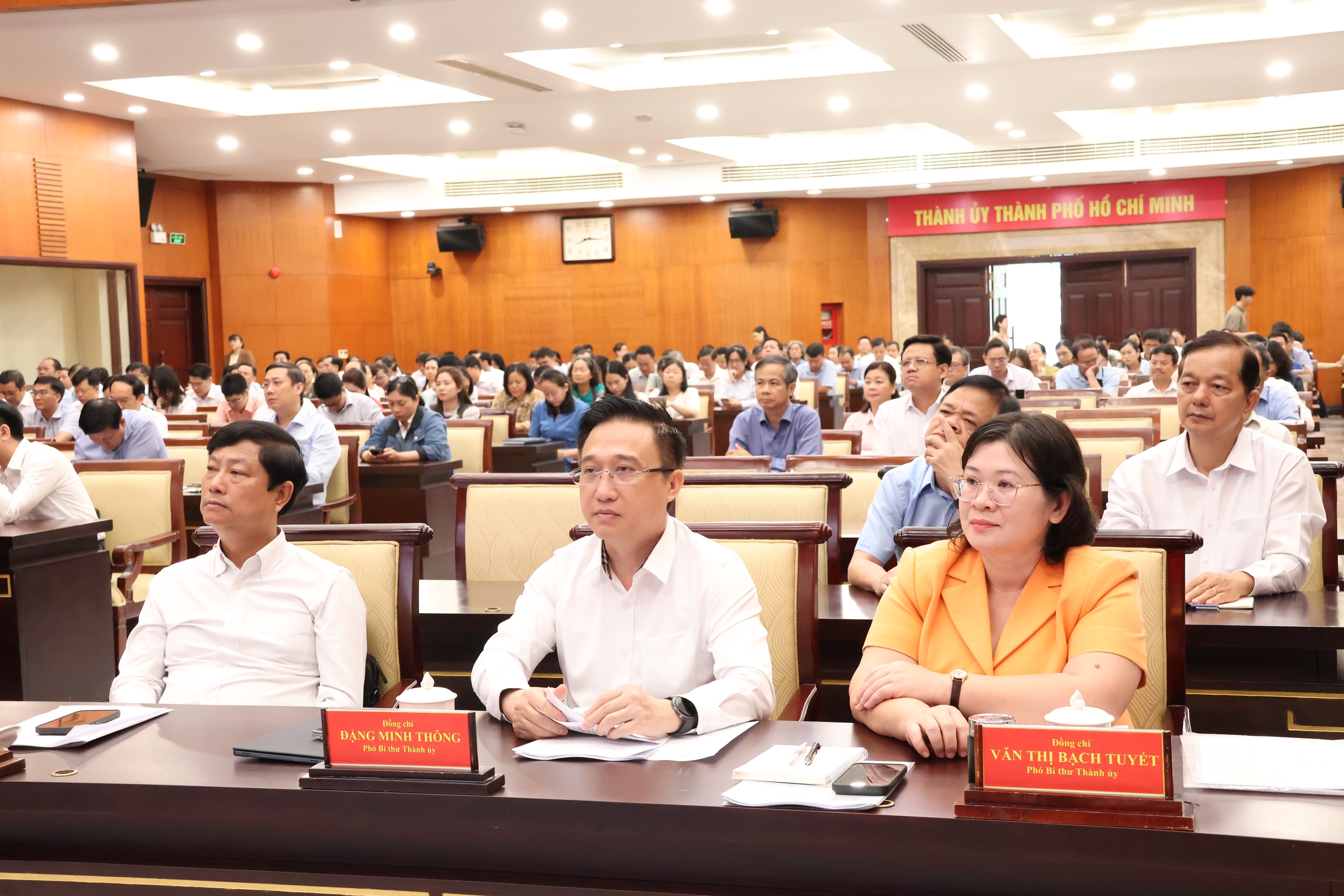 TPHCM: Gần 90.000 c&aacute;n bộ, đảng vi&ecirc;n dự hội nghị to&agrave;n quốc qu&aacute;n triệt Nghị quyết 79 v&agrave; Nghị quyết 80  - Ảnh 3.