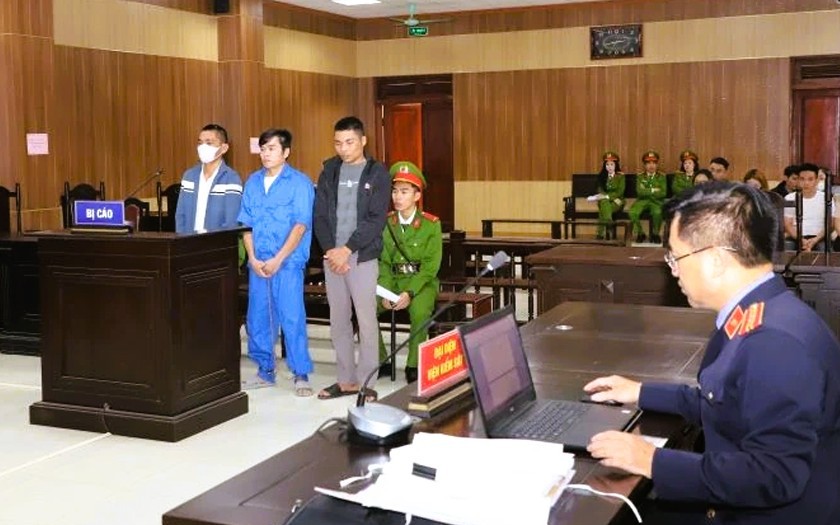 3 người đàn ông "chia nhau" 20 năm tù liên quan tới pháo nổ