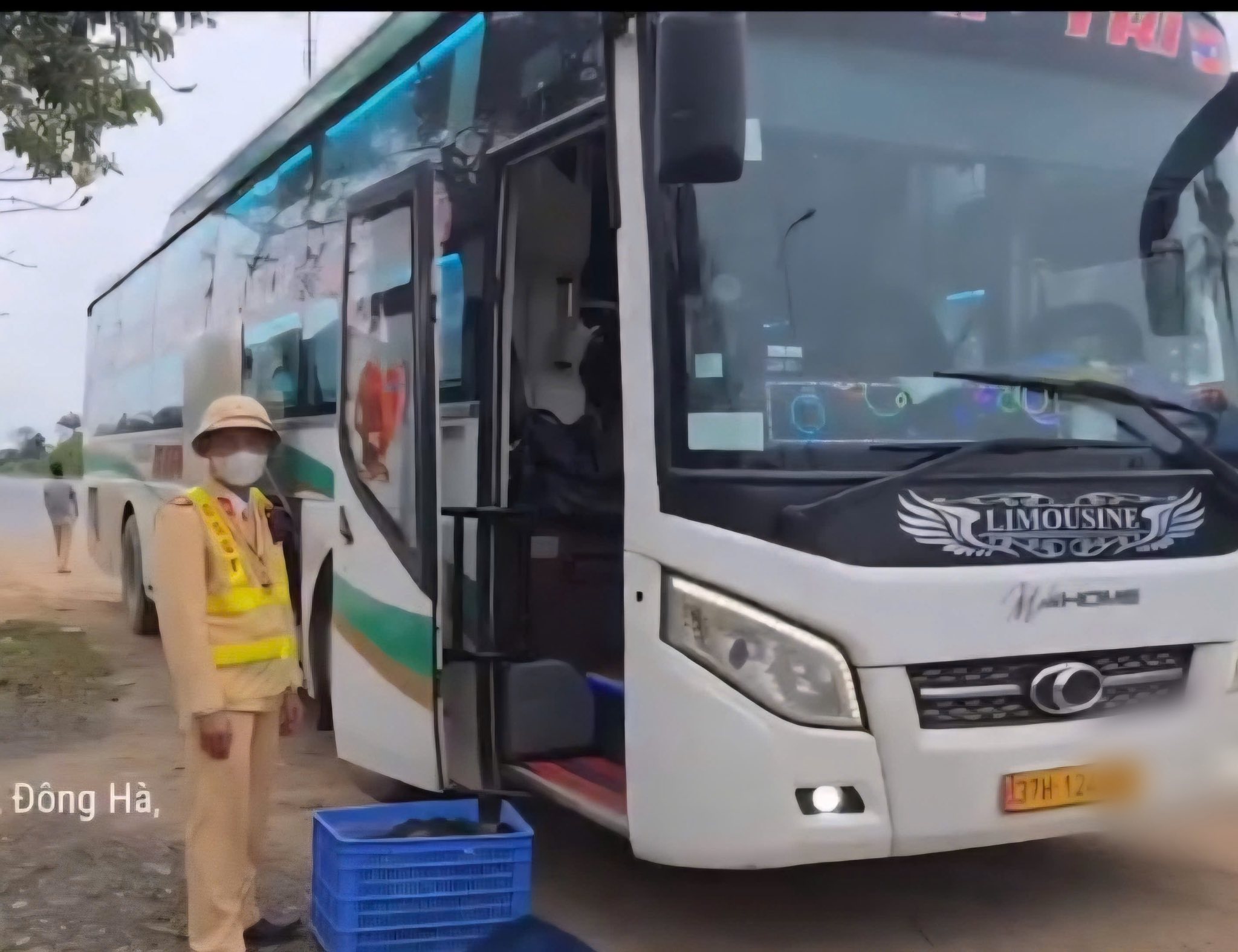 Xử phạt xe khách chở quá số người quy định tại Quảng Trị năm 2026 - Ảnh 1.