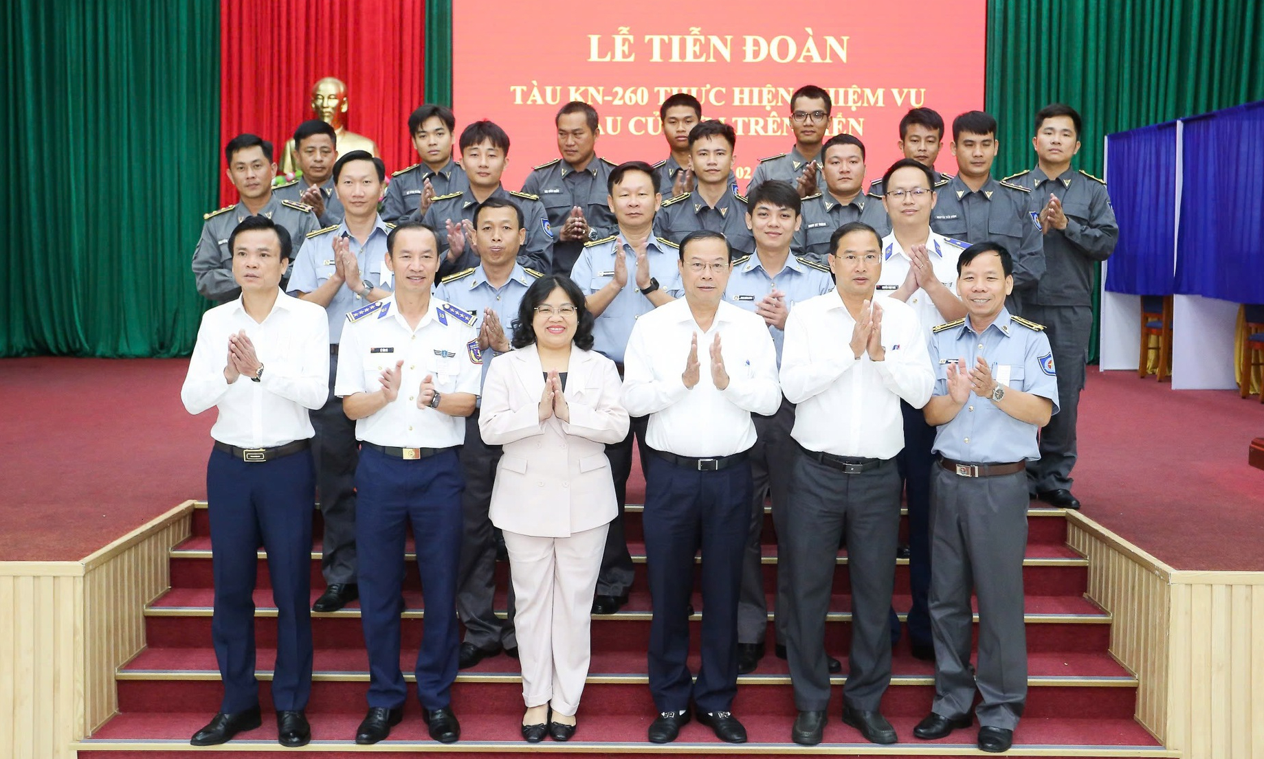 TPHCM: Tiễn các tàu lên đường thực hiện bầu cử sớm trên biển - Ảnh 3.