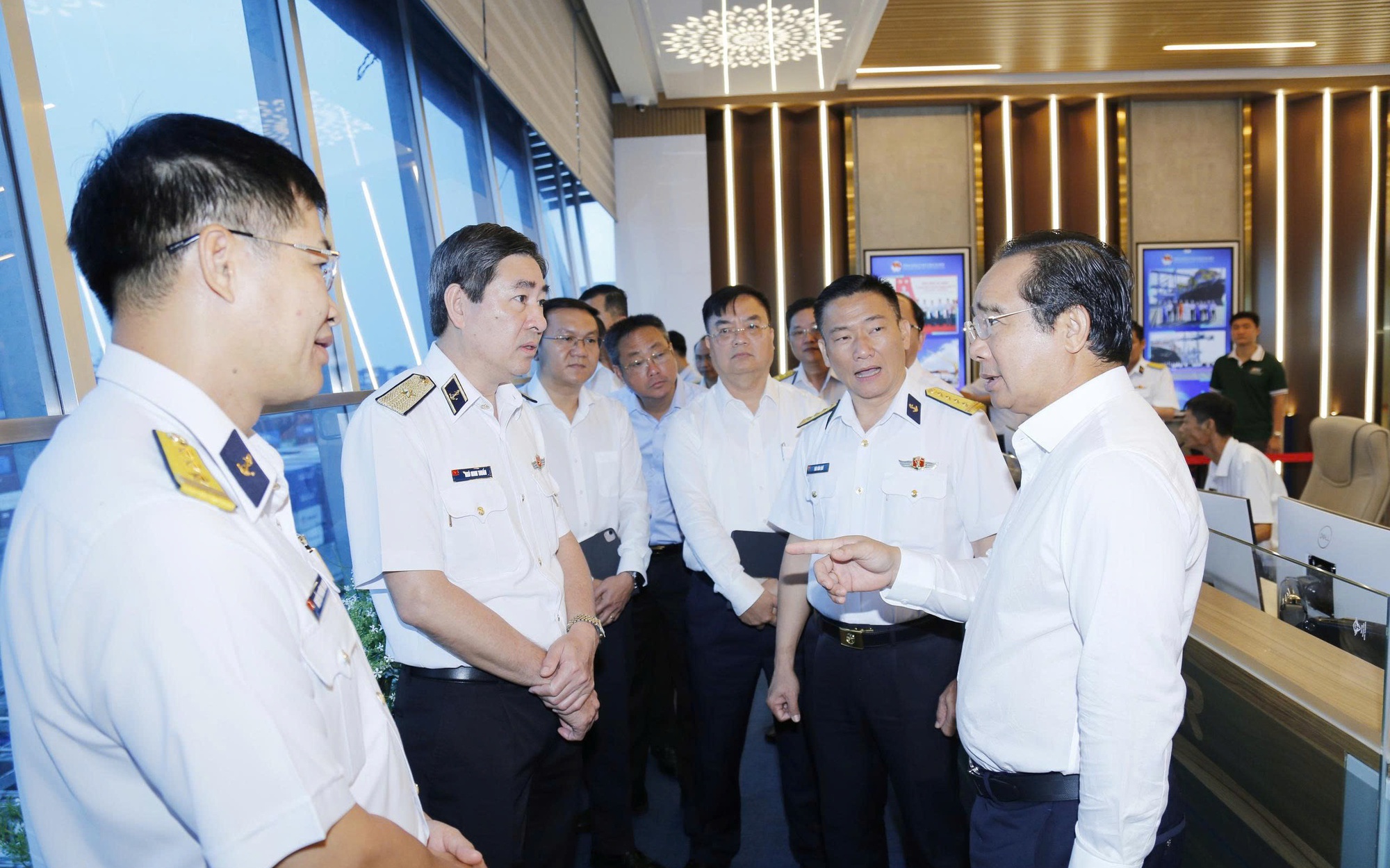 Chủ tịch UBND TPHCM Nguyễn Văn Được thăm, làm việc tại Tổng Công ty Tân Cảng Sài Gòn
