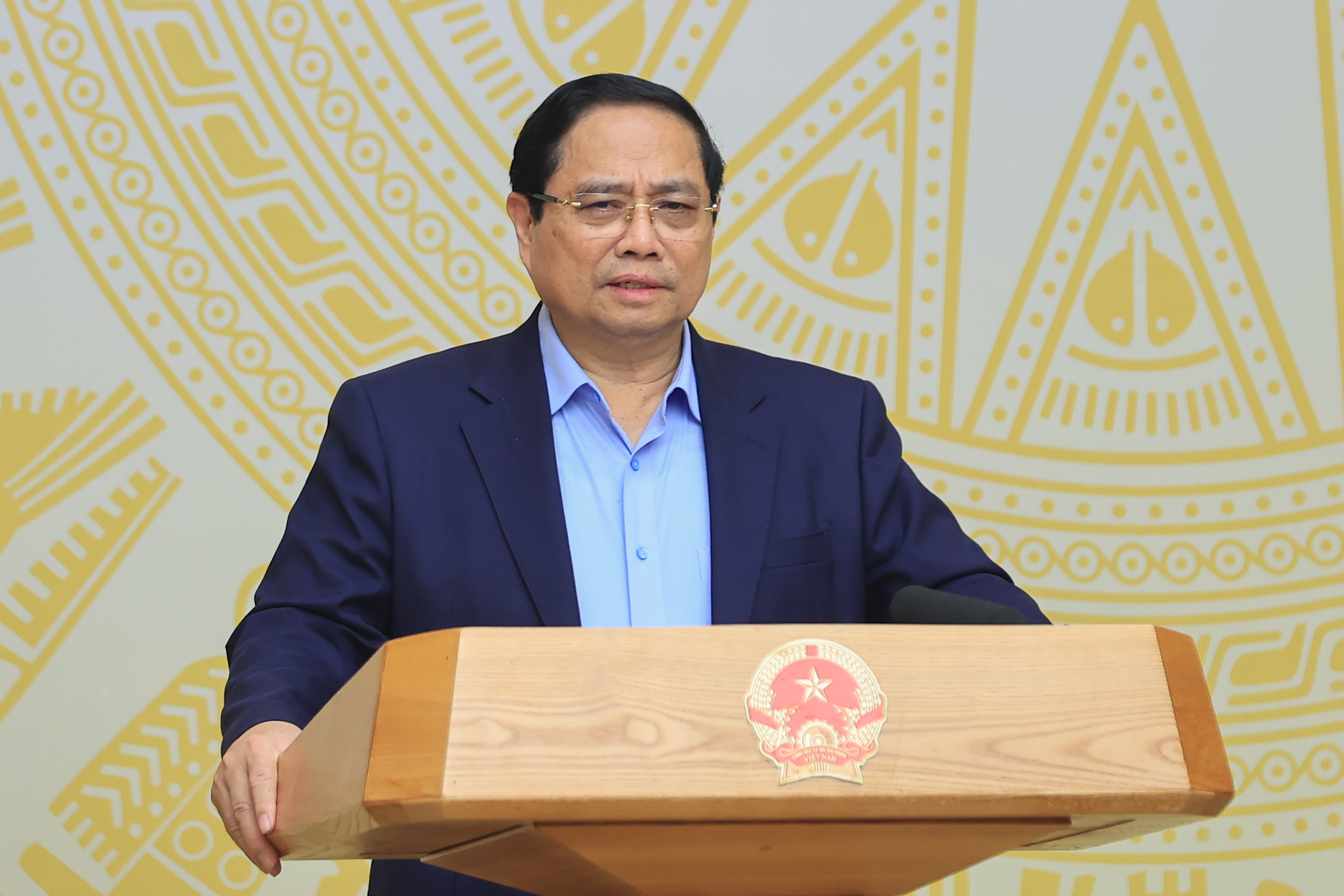 Thủ tướng Phạm Minh Ch&iacute;nh: X&acirc;y dựng ch&iacute;nh s&aacute;ch ph&aacute;t triển nh&agrave; ở cho người c&oacute; thu nhập trung b&igrave;nh - Ảnh 1.