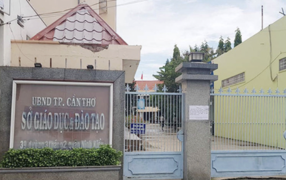 Nguy&ecirc;n Gi&aacute;m đốc Sở GD-ĐT tỉnh S&oacute;c Trăng cũ l&agrave;m chuy&ecirc;n vi&ecirc;n cao cấp - Ảnh 1.