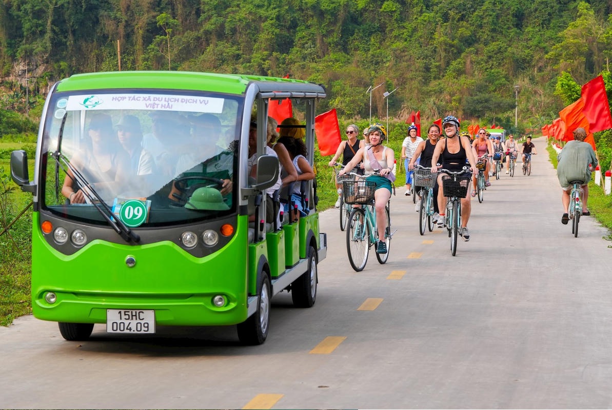 Viet Hai Ancient Village: A green gem in the heart of Cat Ba National Park - Ảnh 5.