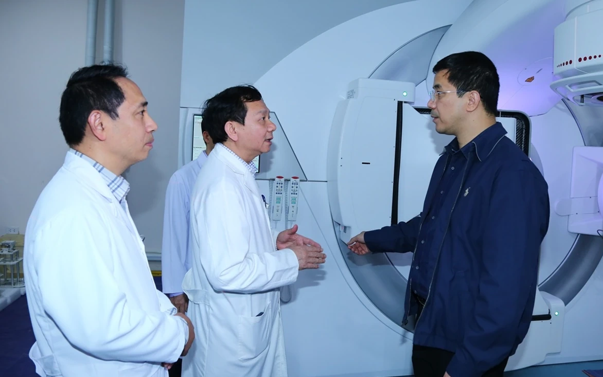Đưa hệ thống xạ trị hiện đại vào điều trị ung thư tại Thanh Hóa