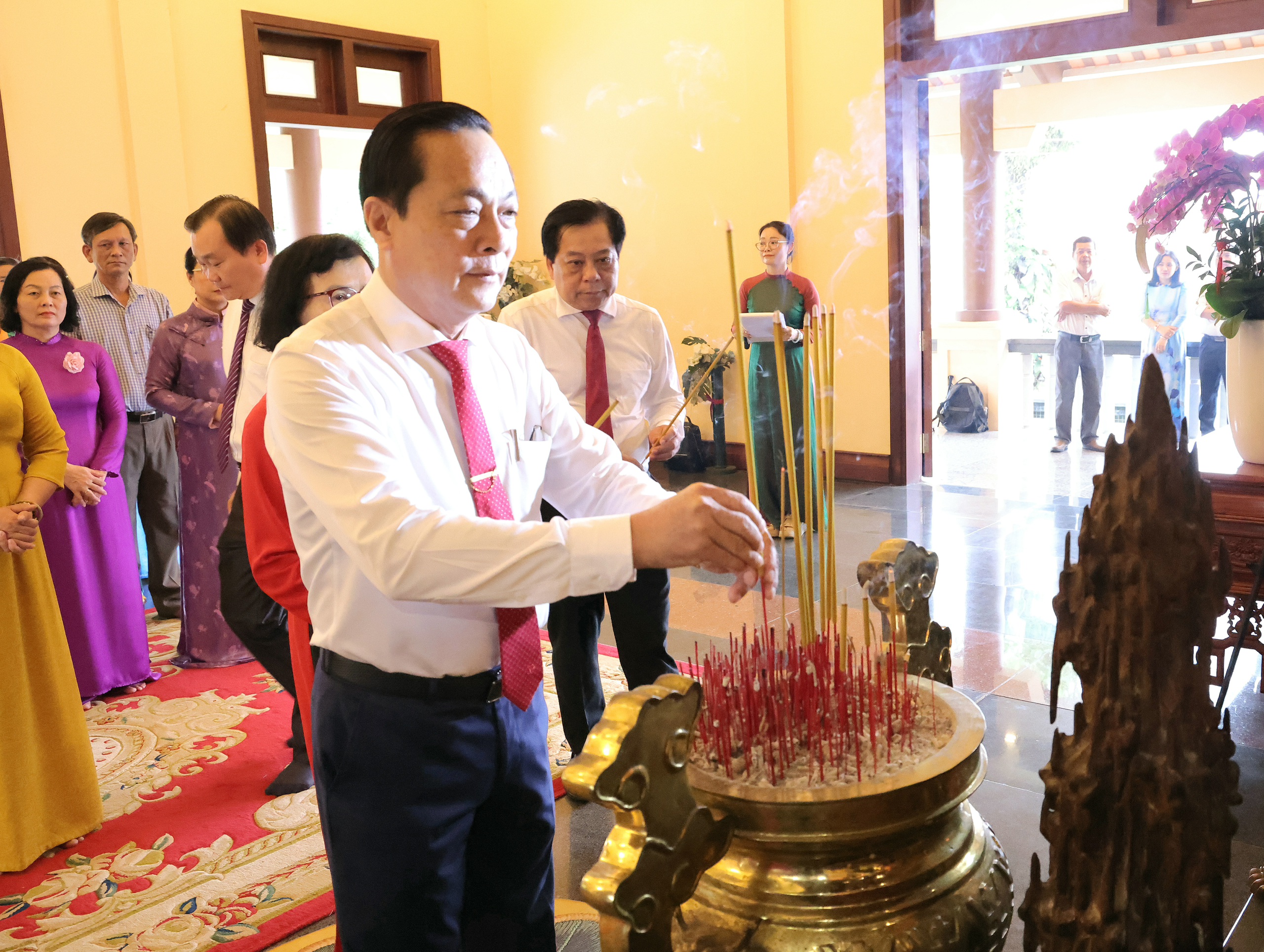 Vĩnh Long tổ chức lễ khai b&uacute;t đầu xu&acirc;n - Ảnh 2.