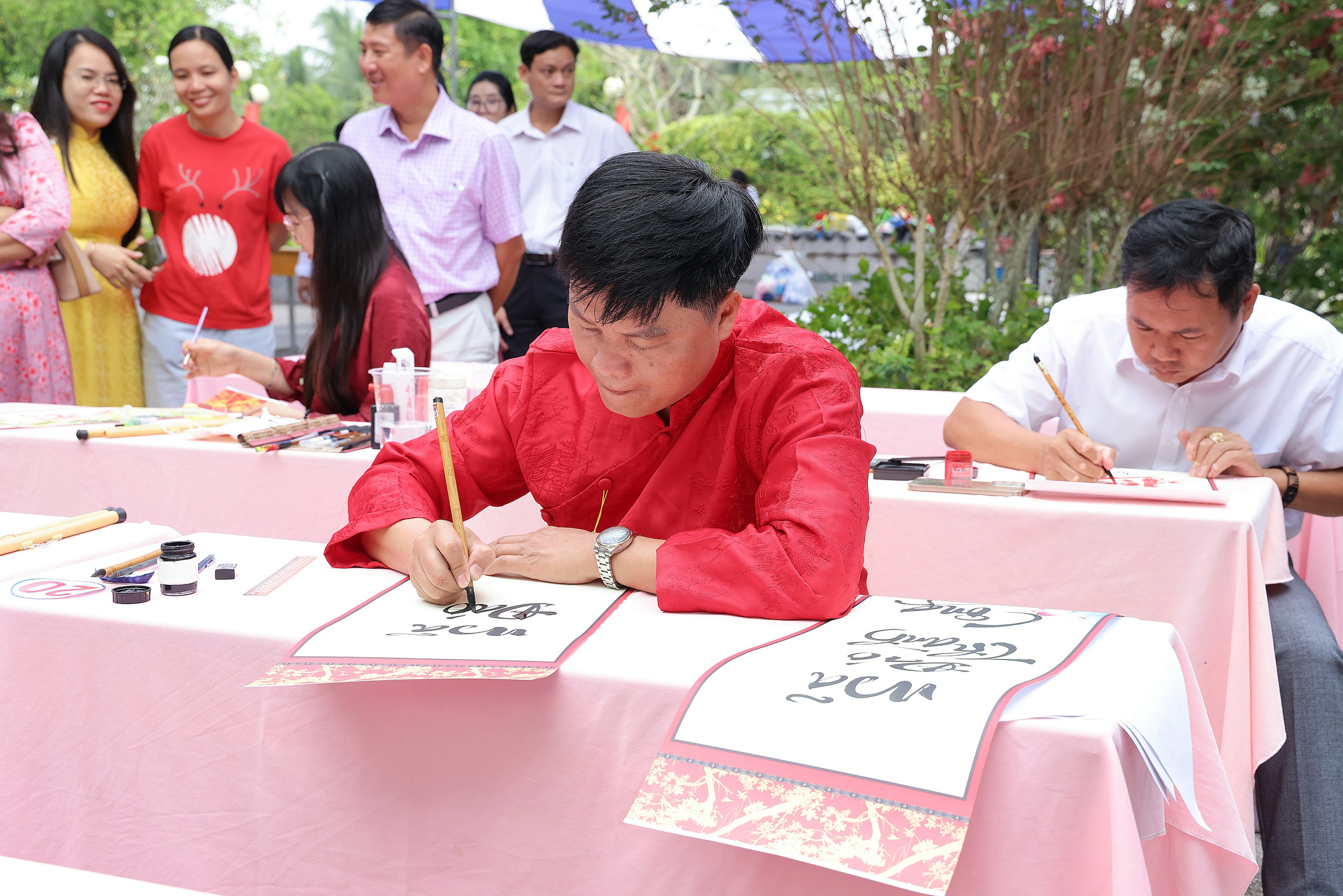 Vĩnh Long tổ chức lễ khai b&uacute;t đầu xu&acirc;n - Ảnh 7.