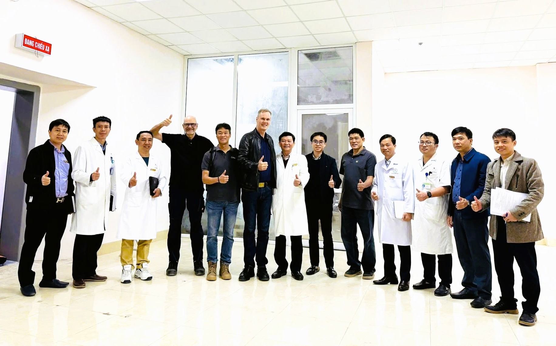 Đưa hệ thống xạ trị hiện đại v&agrave;o điều trị ung thư tại Thanh H&oacute;a - Ảnh 3.