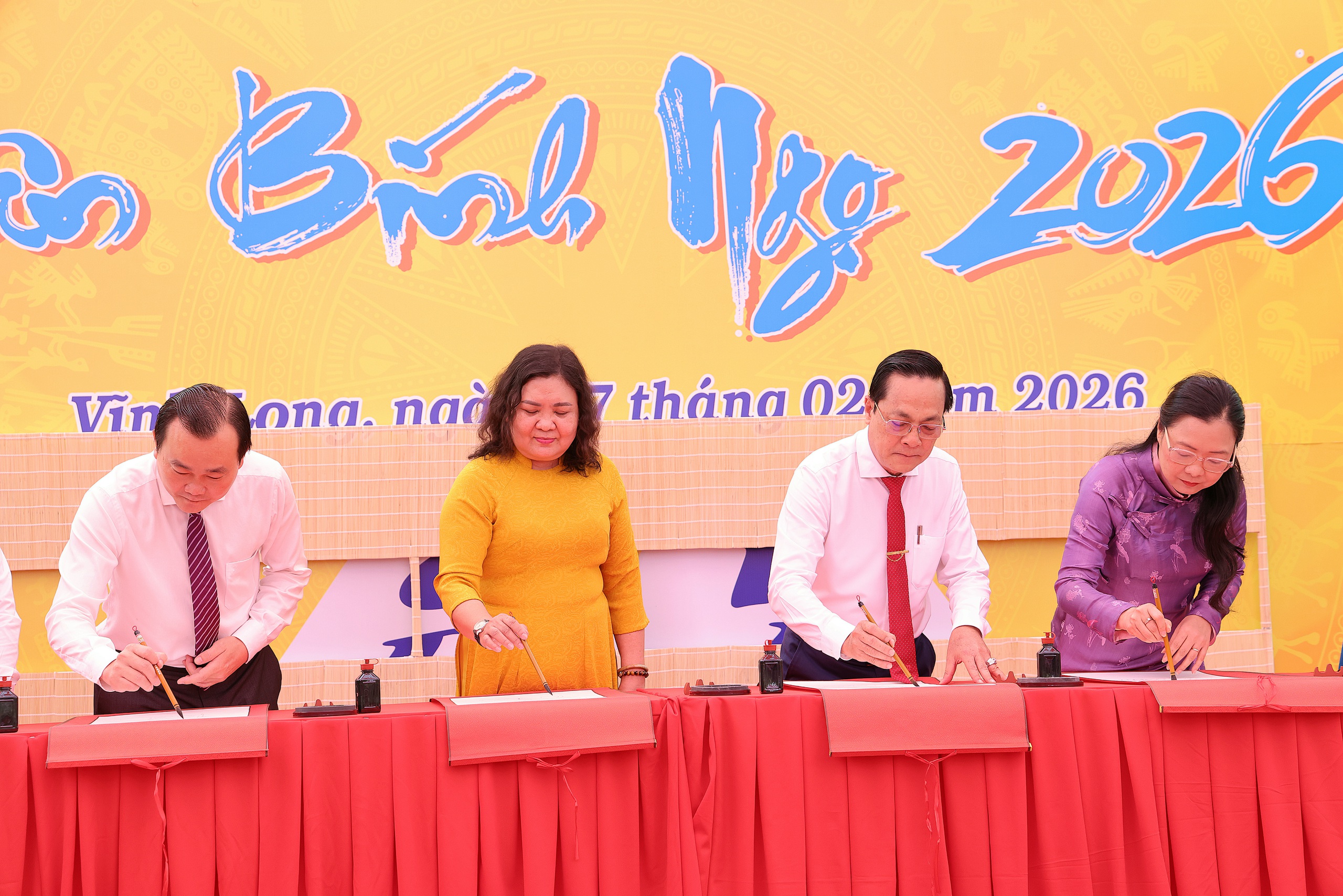 Vĩnh Long tổ chức lễ khai b&uacute;t đầu xu&acirc;n - Ảnh 3.