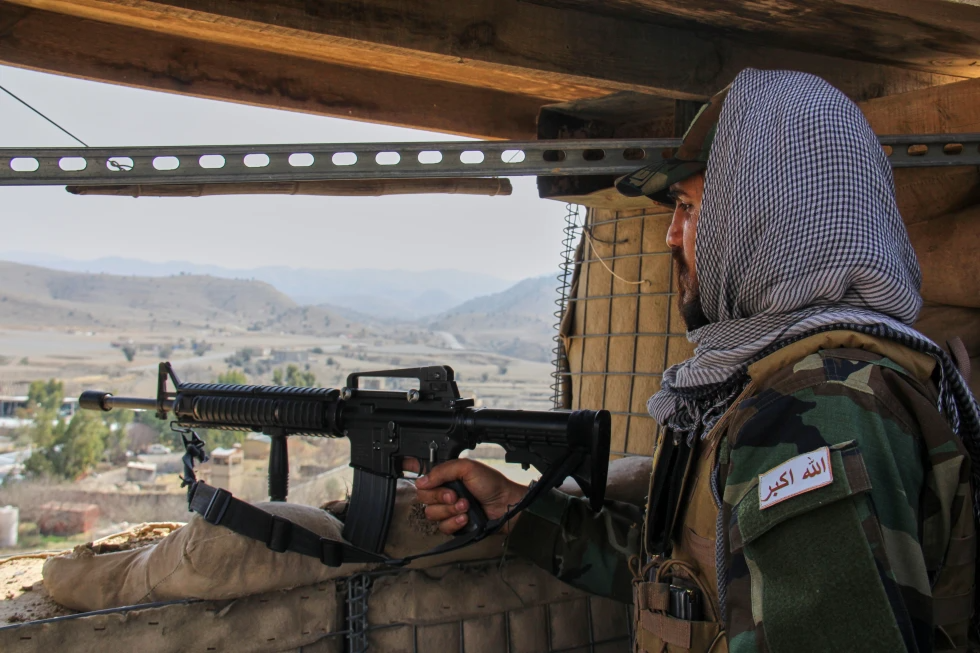V&igrave; sao Pakistan &ldquo;từ bạn th&agrave;nh th&ugrave;&rdquo; với Taliban - Ảnh 1.