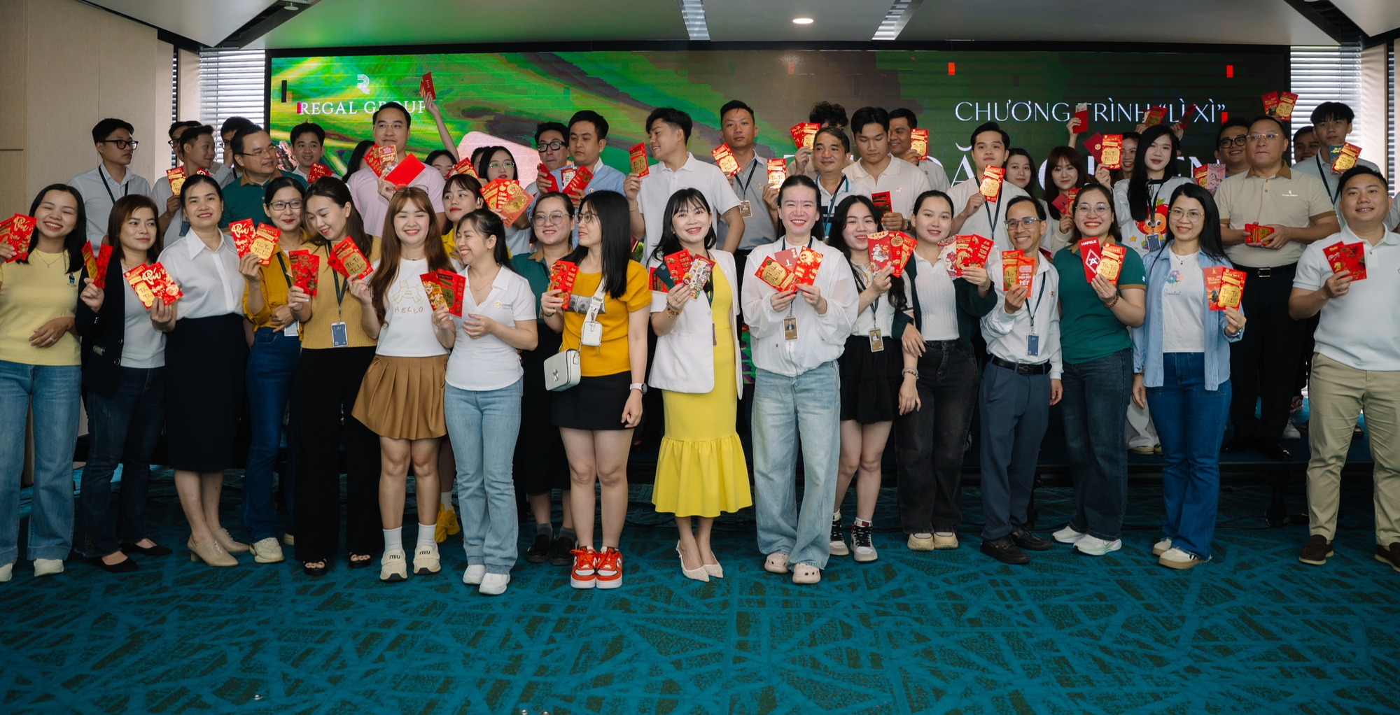 Độc lạ: Một tập đoàn BĐS tại Đà Nẵng "lì xì sức khỏe" cho nhân viên đầu năm mới - Ảnh 2.