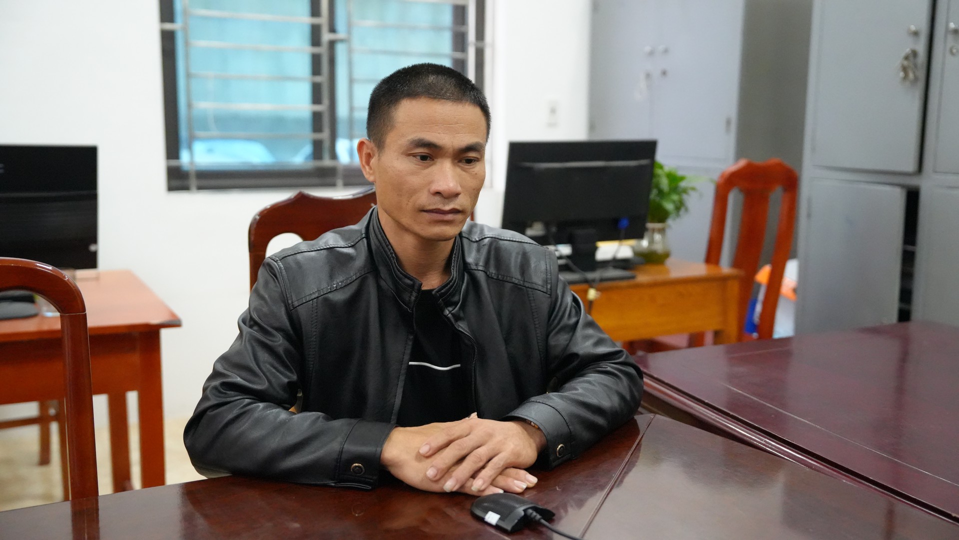 Bắt lái tàu chở đá trong vụ chìm tàu khách 6 người chết trên hồ Thác Bà - Ảnh 1.