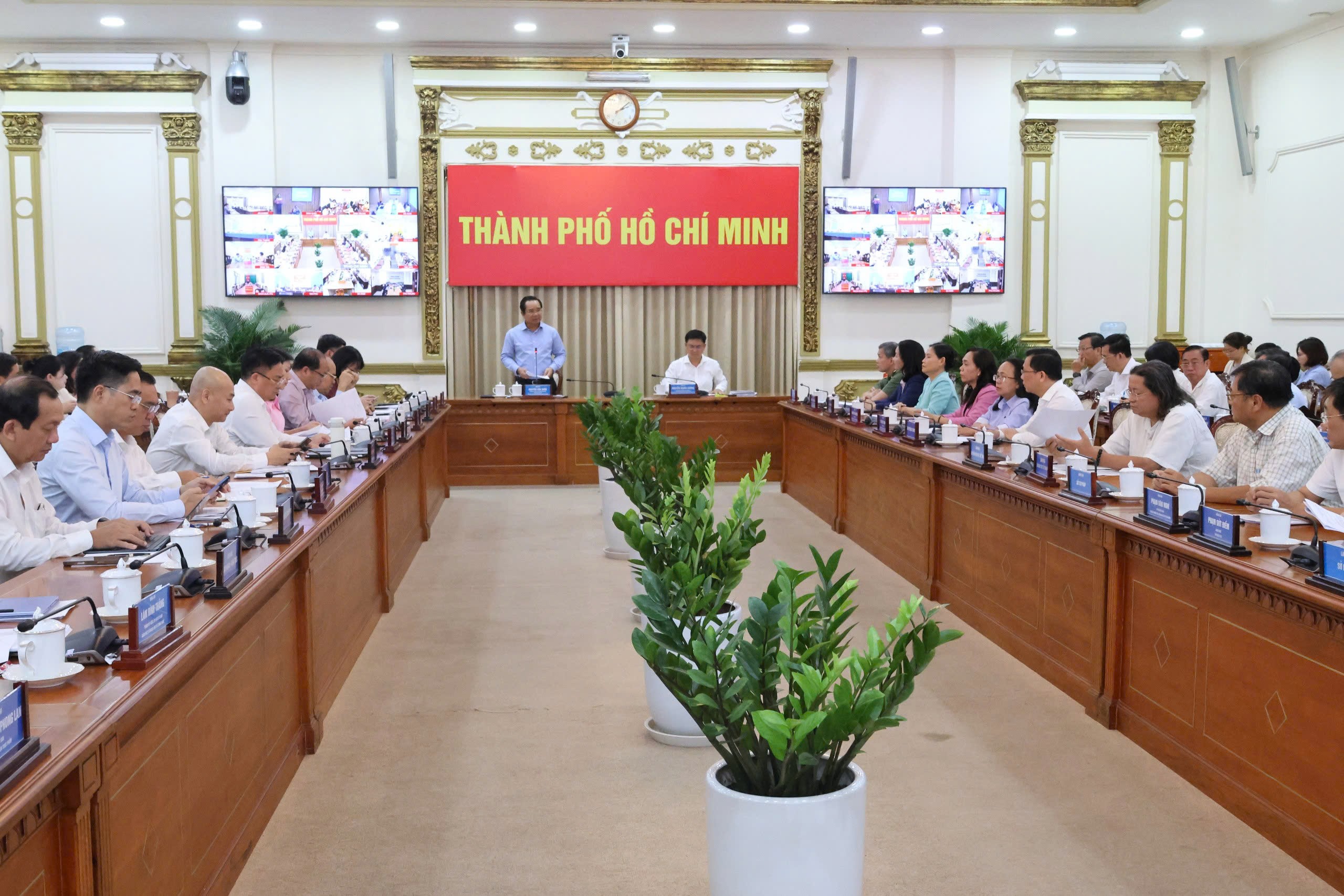 Tất cả c&aacute;c tuyến quốc lộ qua TPHCM sẽ được khởi c&ocirc;ng trong năm 2026 - Ảnh 1.