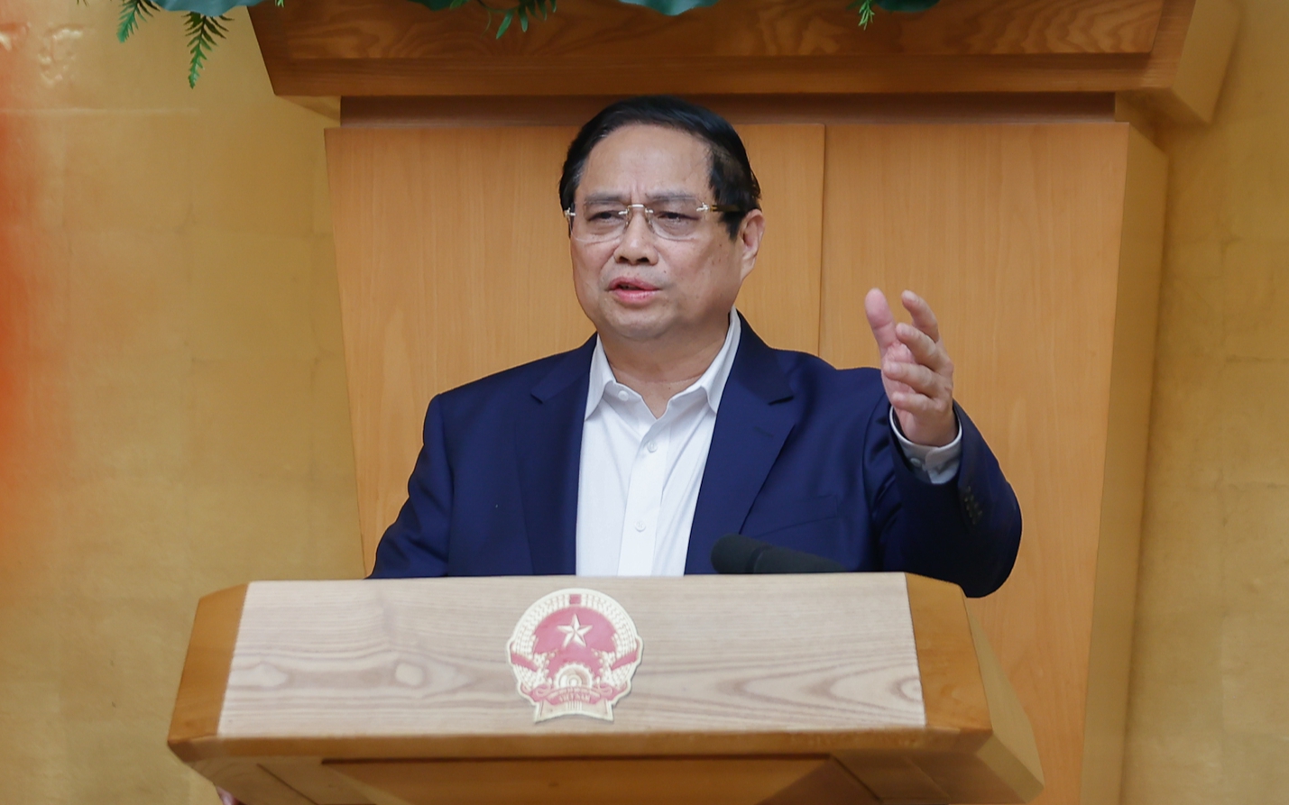 Thủ tướng chỉ đạo "siết" quản lý nhà đất công, xe công sau sắp xếp bộ máy 