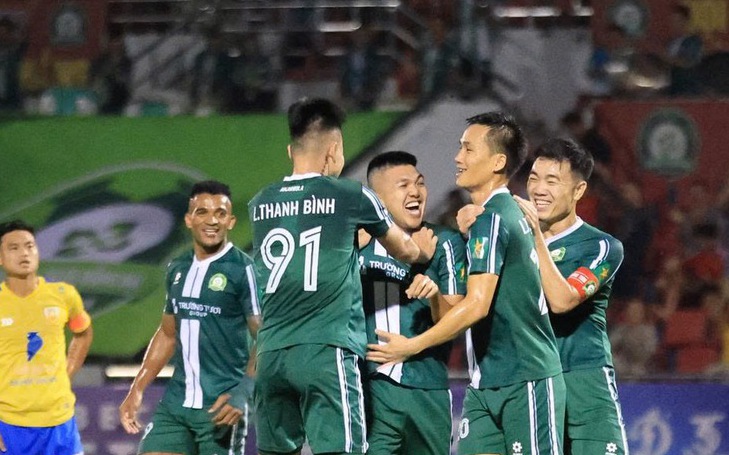 Minh Vương, Xuân Trường mờ nhạt, Đồng Nai bị chia điểm trên sân khách - Ảnh 2.