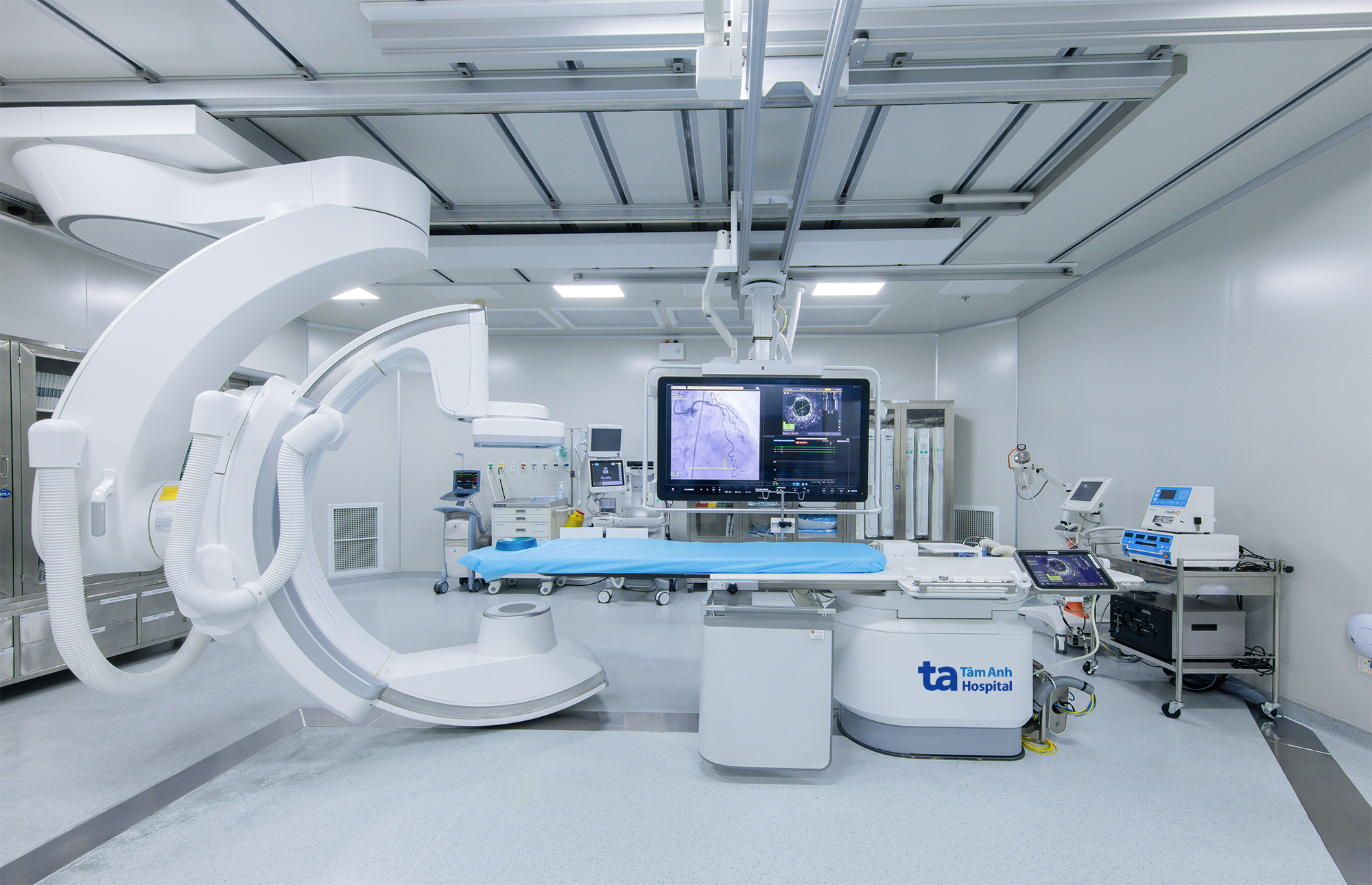 Bệnh viện Tâm Anh triển khai cấy máy tạo nhịp tim không dây thế hệ mới đầu tiên tại Việt Nam - Ảnh 4.
