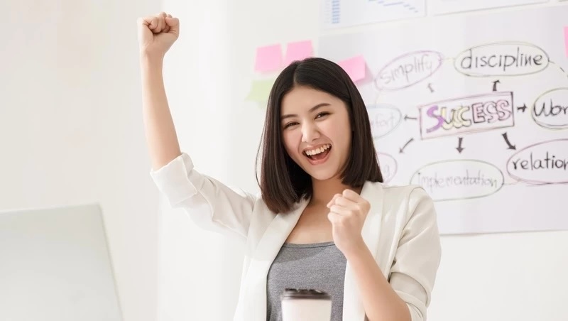 Cảnh b&aacute;o tuần mới: 3 cung ho&agrave;ng đạo cần &ldquo;thắt lưng buộc bụng&rdquo; - Ảnh 1.