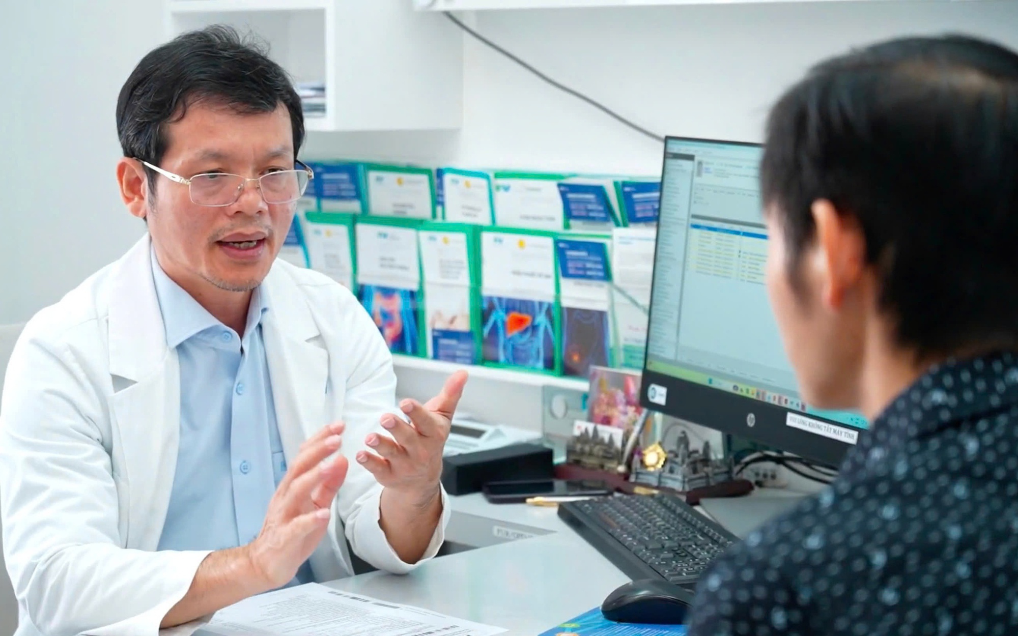 Bác sĩ Việt Nam cứu chữa thành công bệnh nhân mắc căn bệnh siêu hiếm trên thế giới