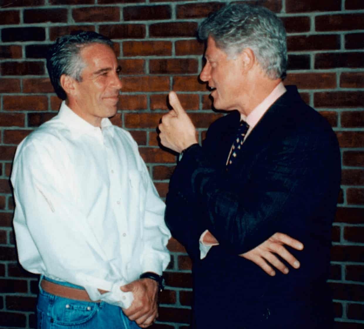 Cựu Tổng thống Bill Clinton gây bất ngờ tại buổi thẩm vấn liên quan Epstein - Ảnh 1.