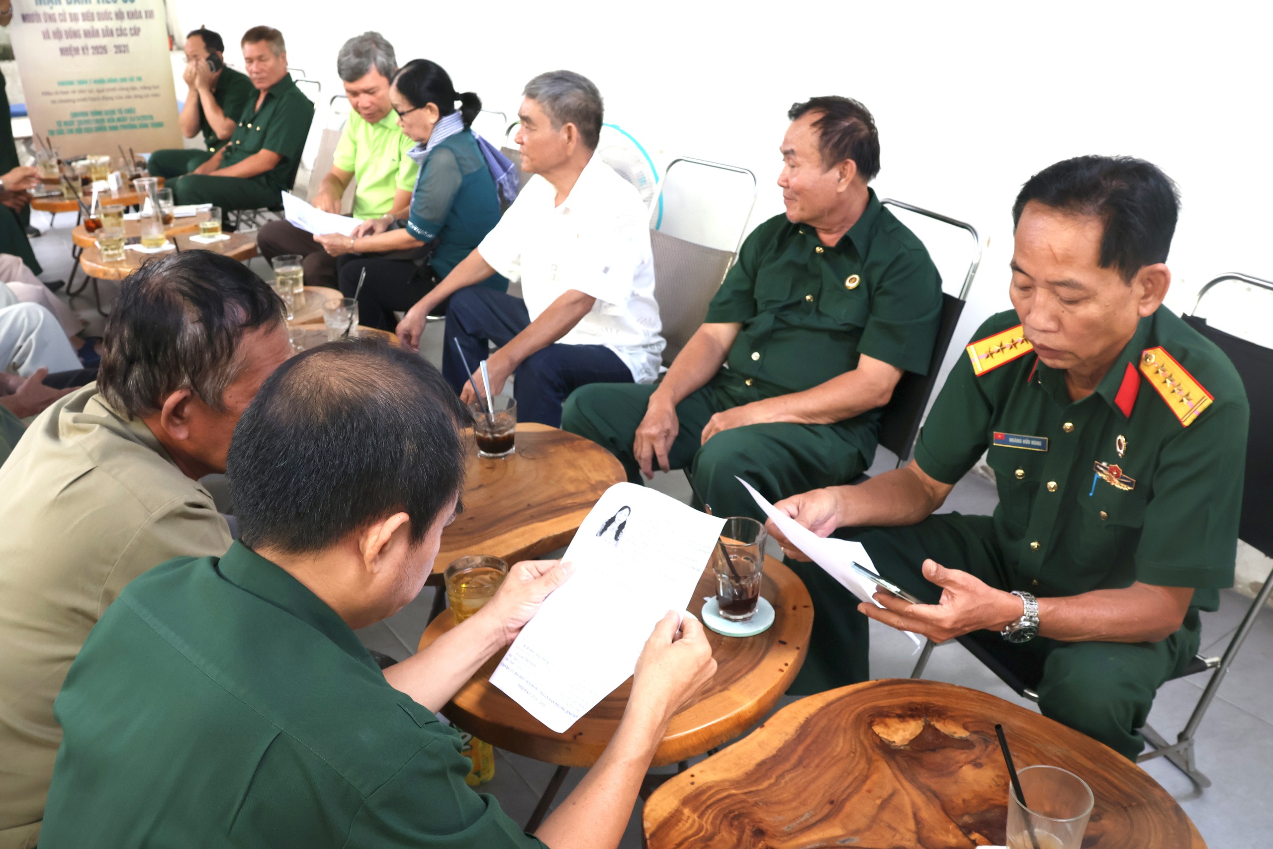 TPHCM: Từ ly cà phê đến lá phiếu - cách Bình Thạnh giúp cử tri "chọn mặt gửi vàng" - Ảnh 9.