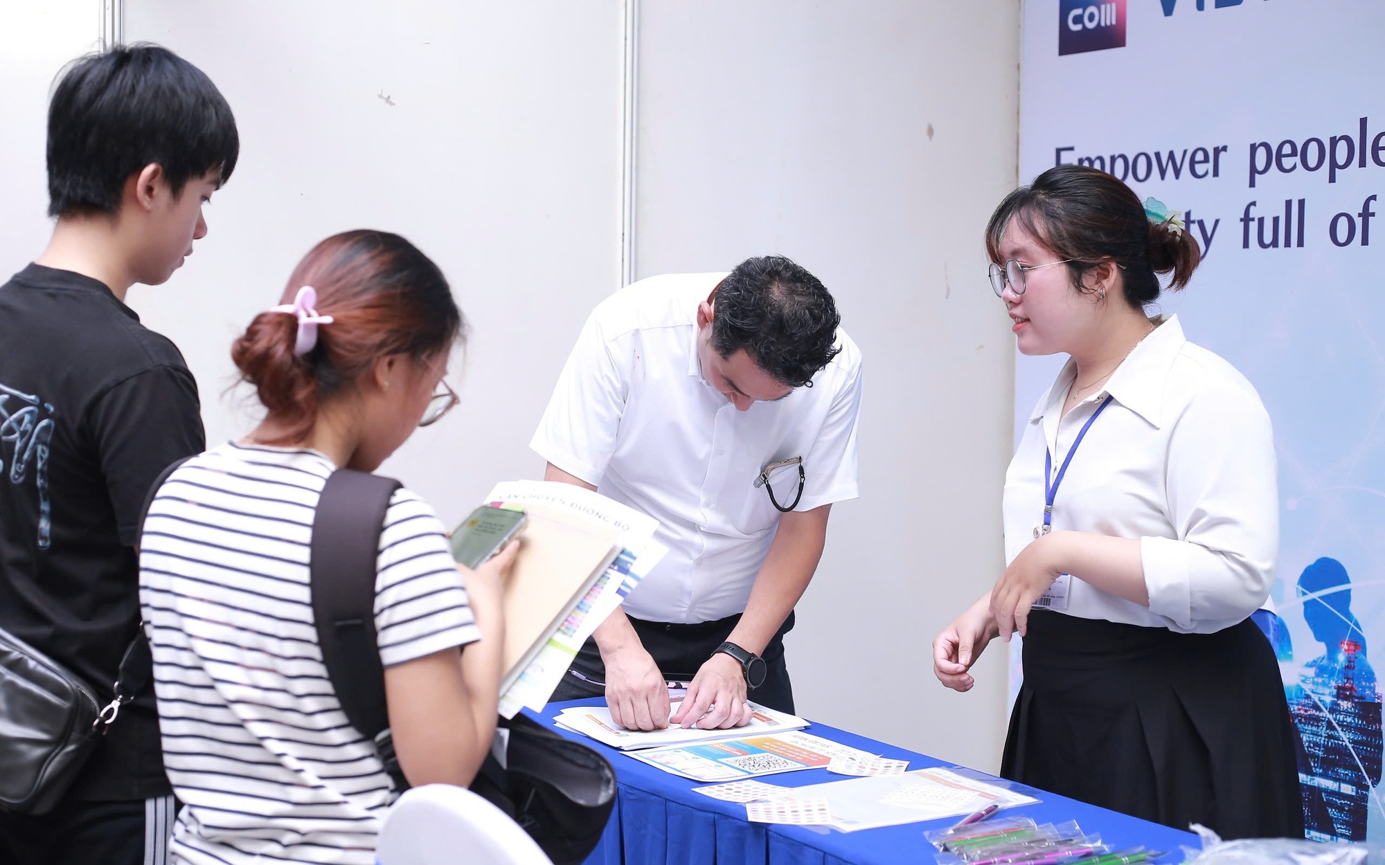 Giỏi thôi chưa đủ!