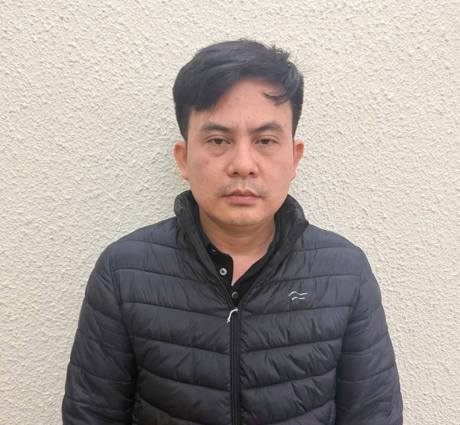 Khởi tố B&ugrave;i Văn Tường mạo danh Ph&oacute; Trưởng ph&ograve;ng Cục An ninh điều tra Bộ C&ocirc;ng an - Ảnh 1.
